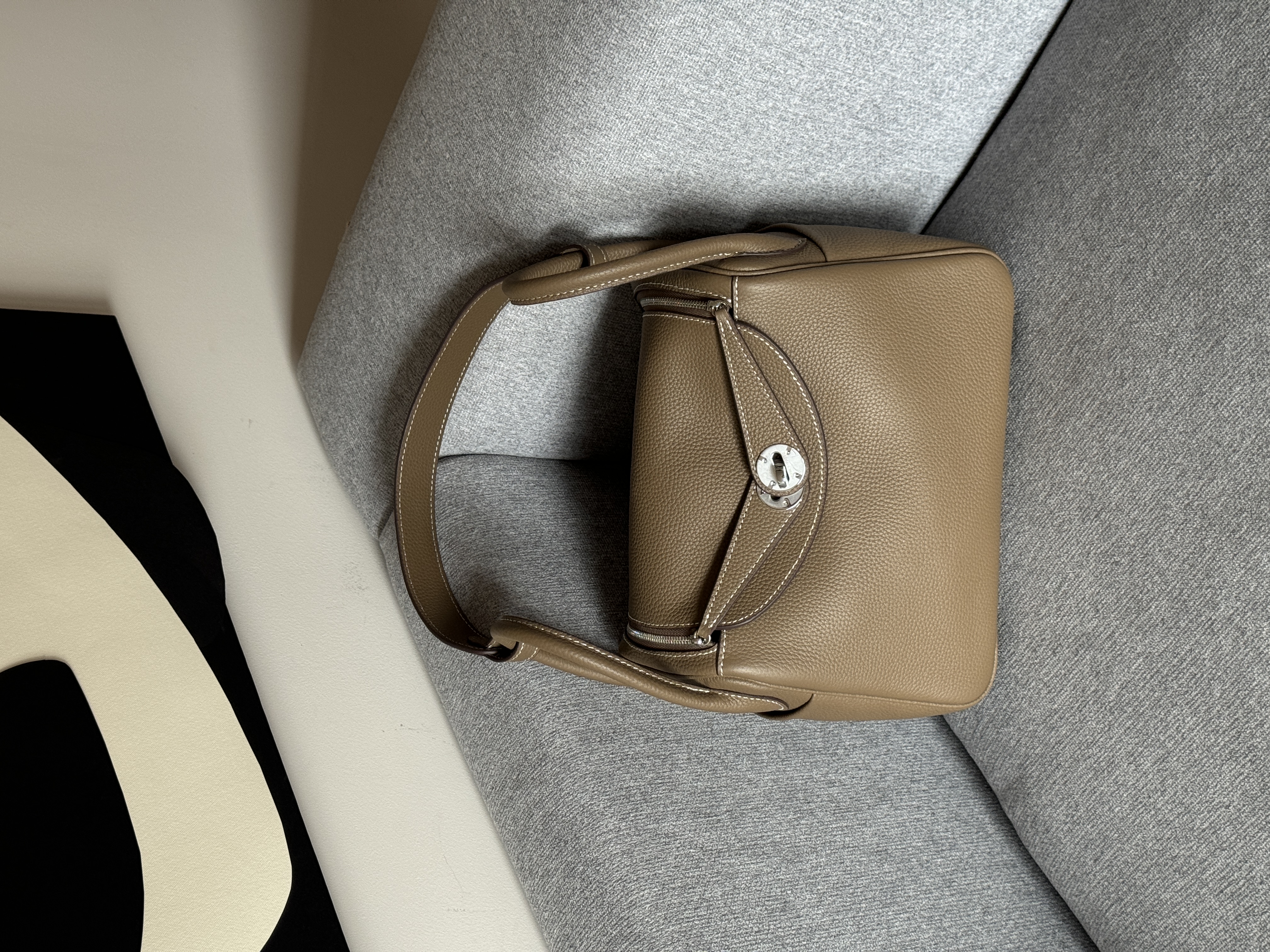 Hermes Lindy 26 Bag