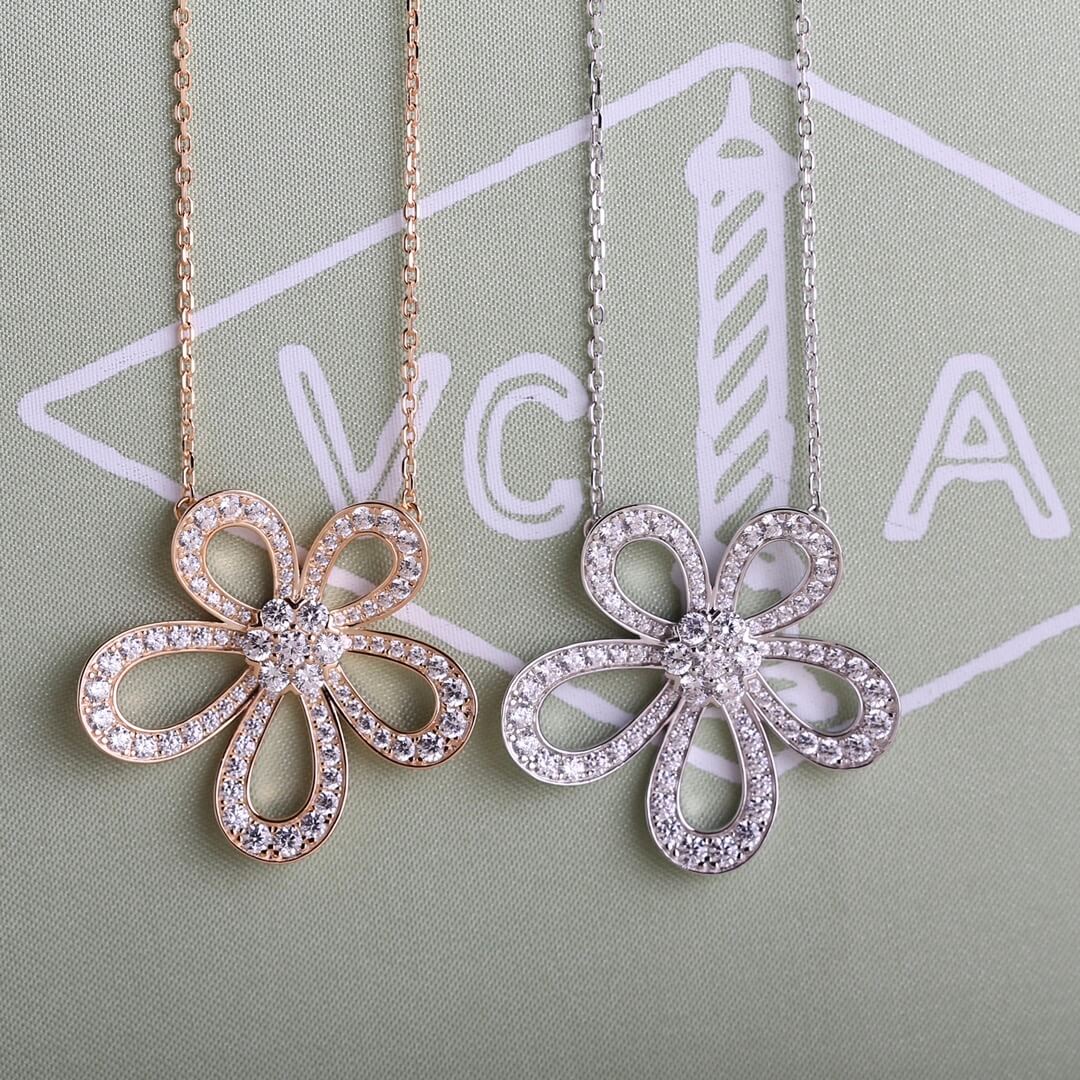 Van Cleef&Arpels підвіска золота