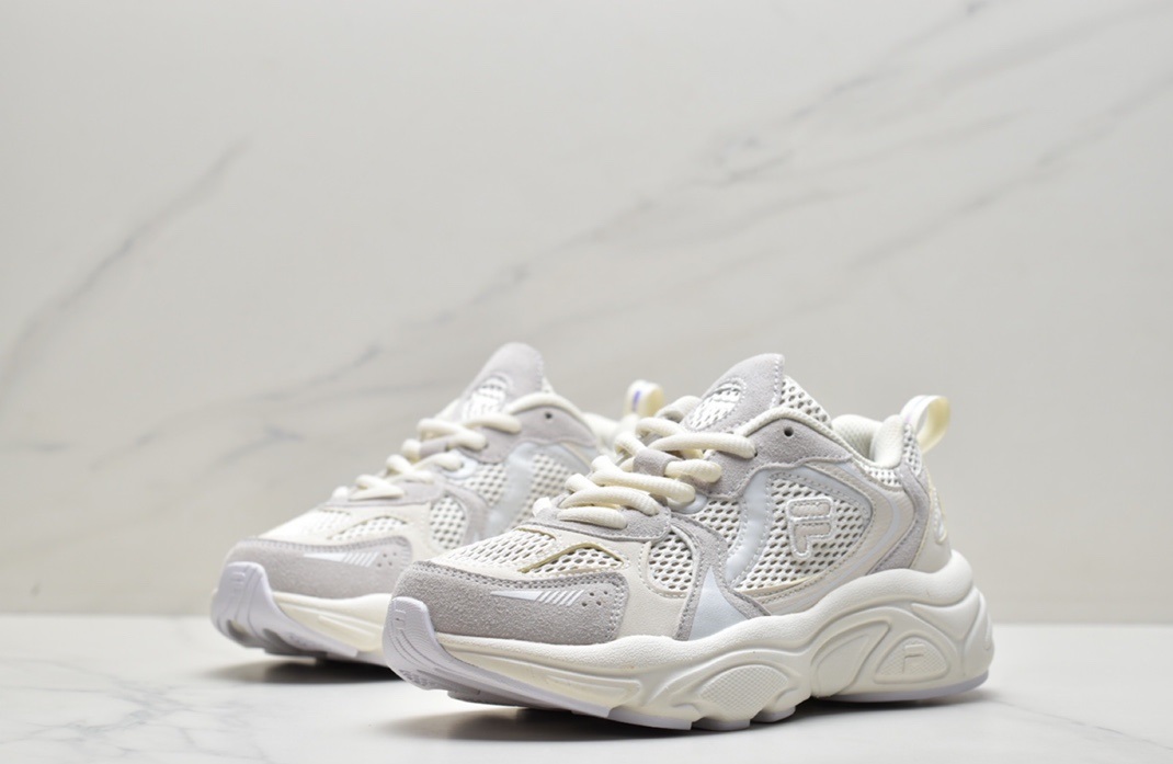 FILA soot gray pigeon