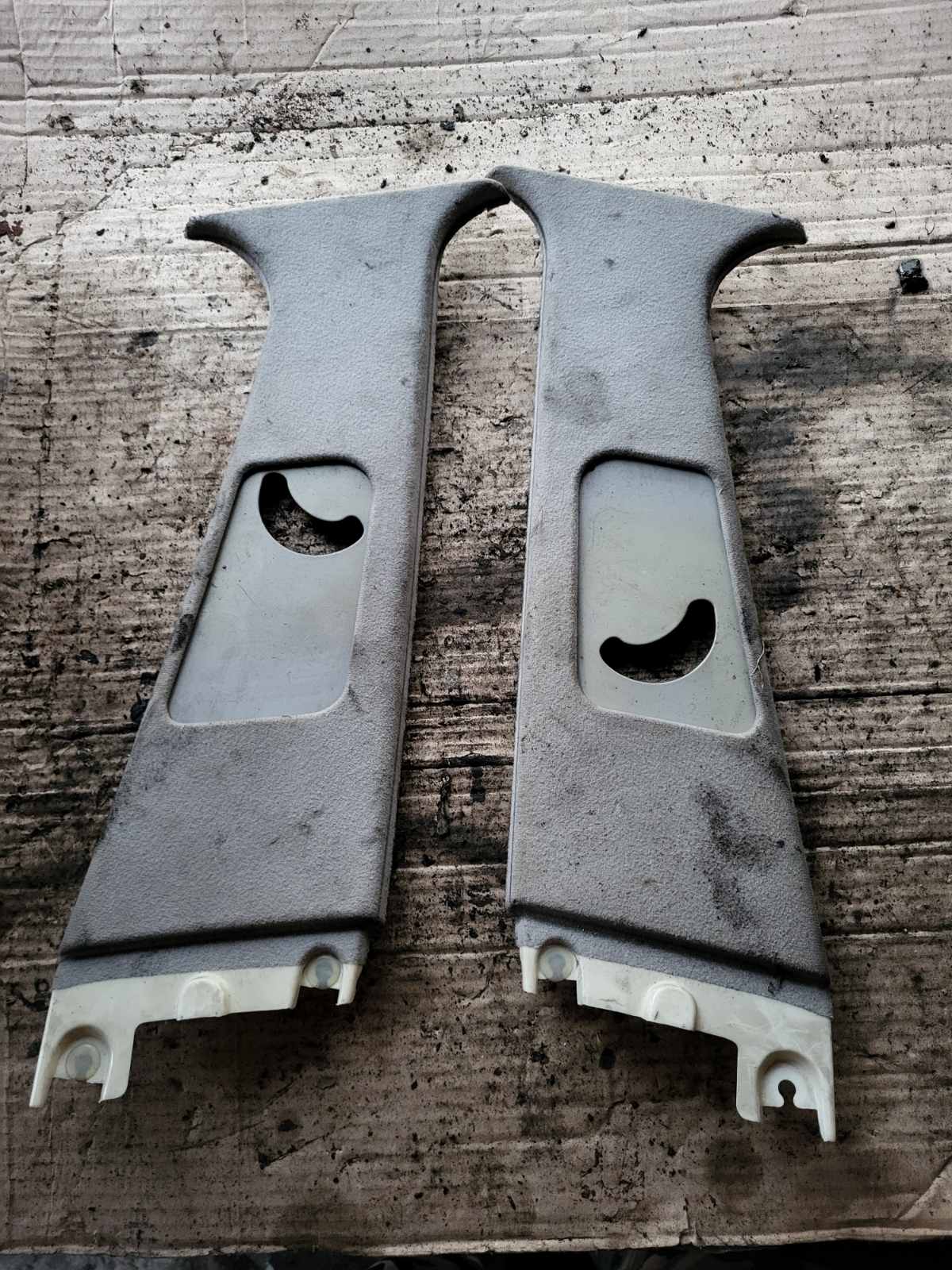 Обшивки центральних стойок BMW E39