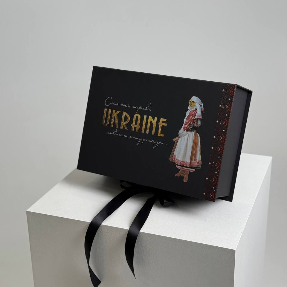 Коробка «Ukraine»
