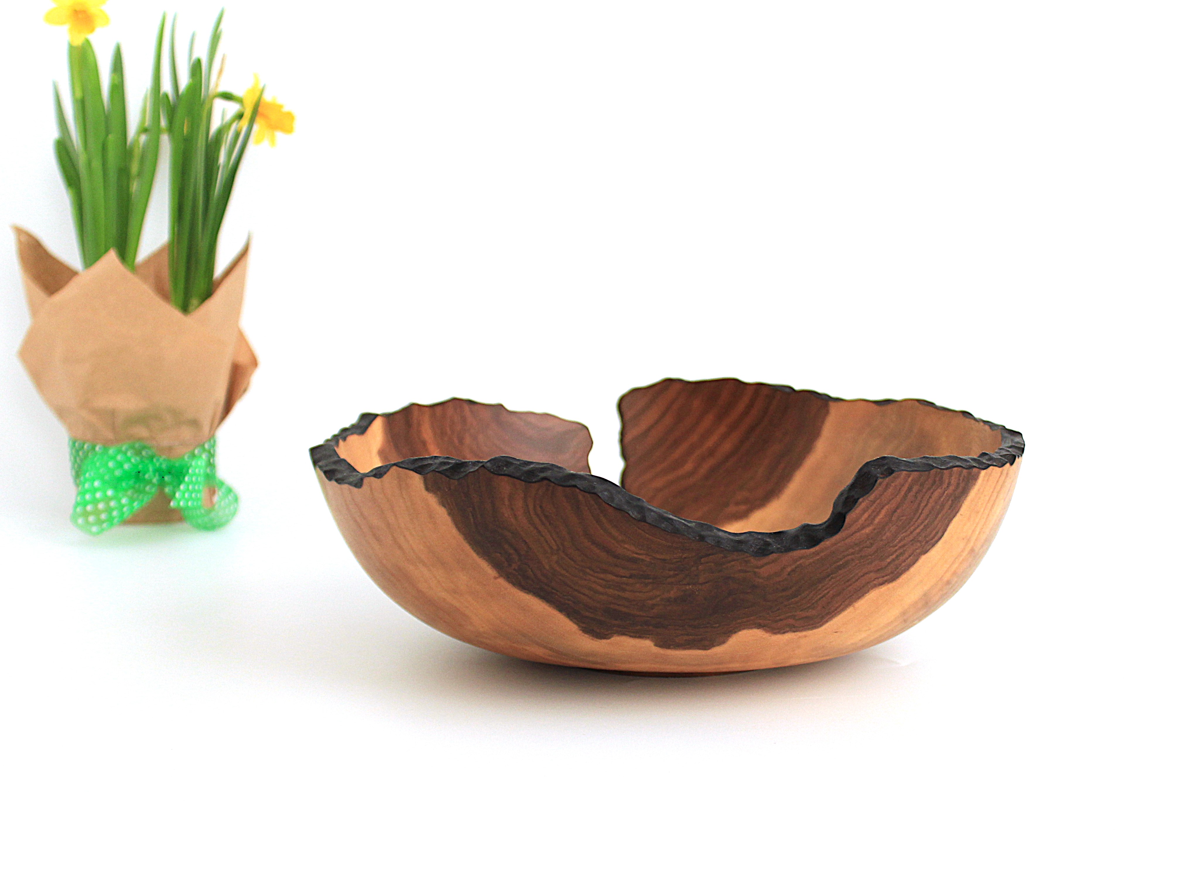 Салатник  великий з  горіха