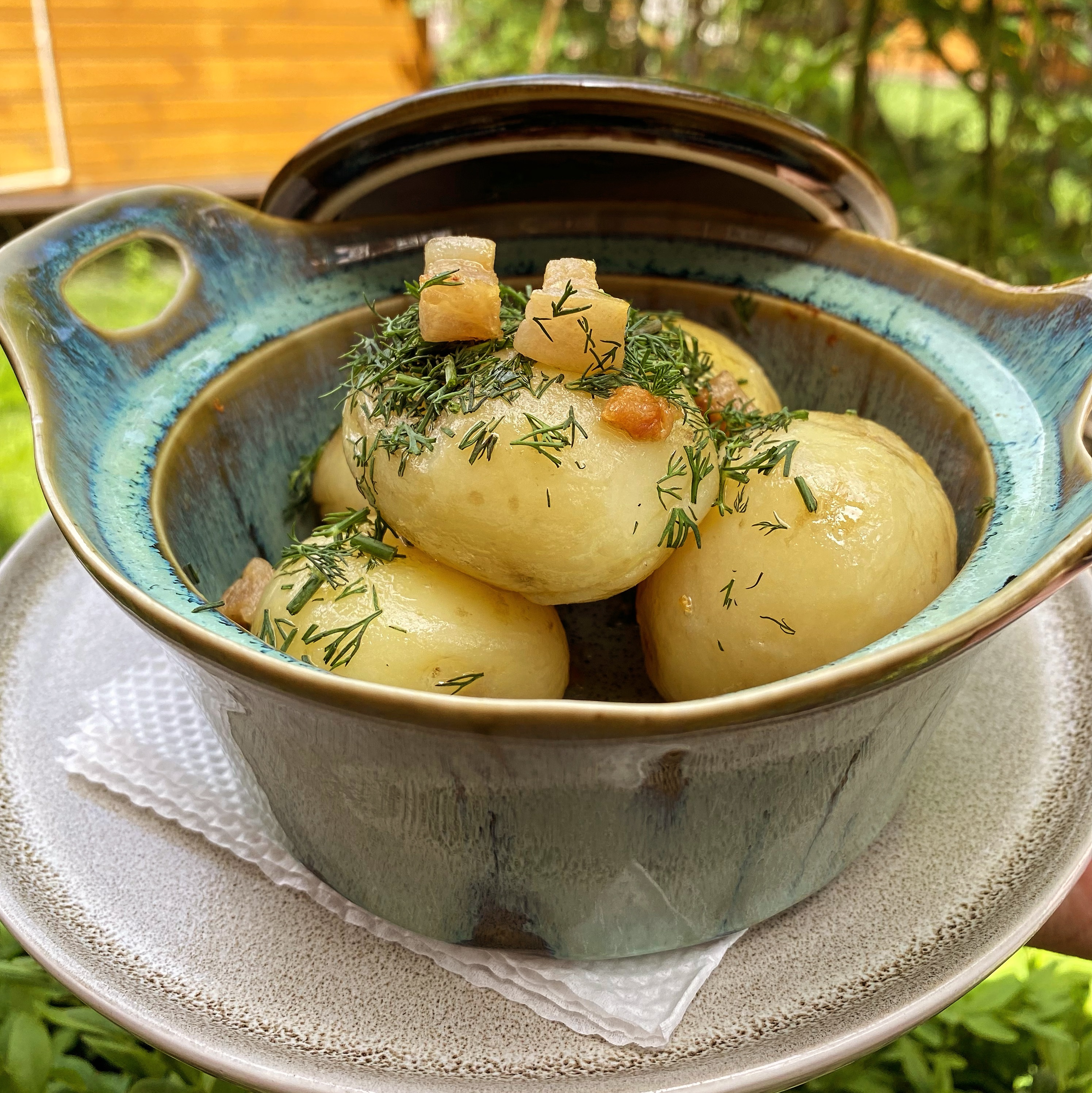 Горщик молодої картопельки з шкварочками (200г)