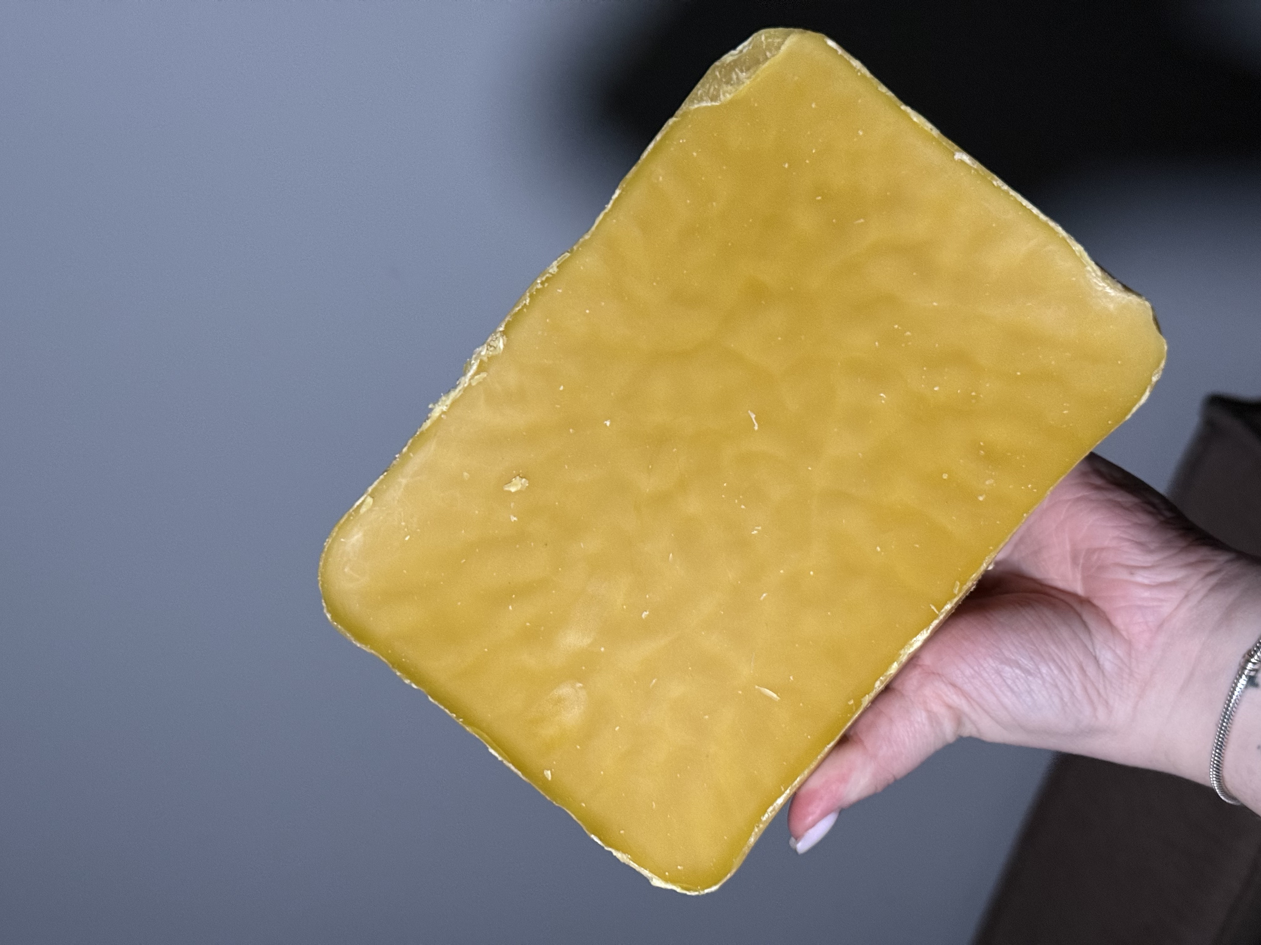 100% Бджолиний віск 1 кг (вищого гатунку)