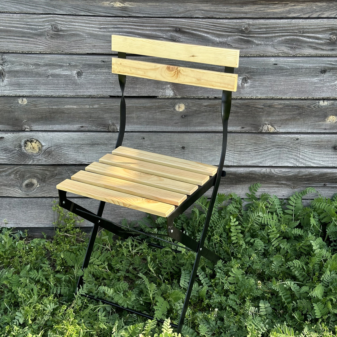 Стілець зі спинкою садовий металеводерев'яний складний