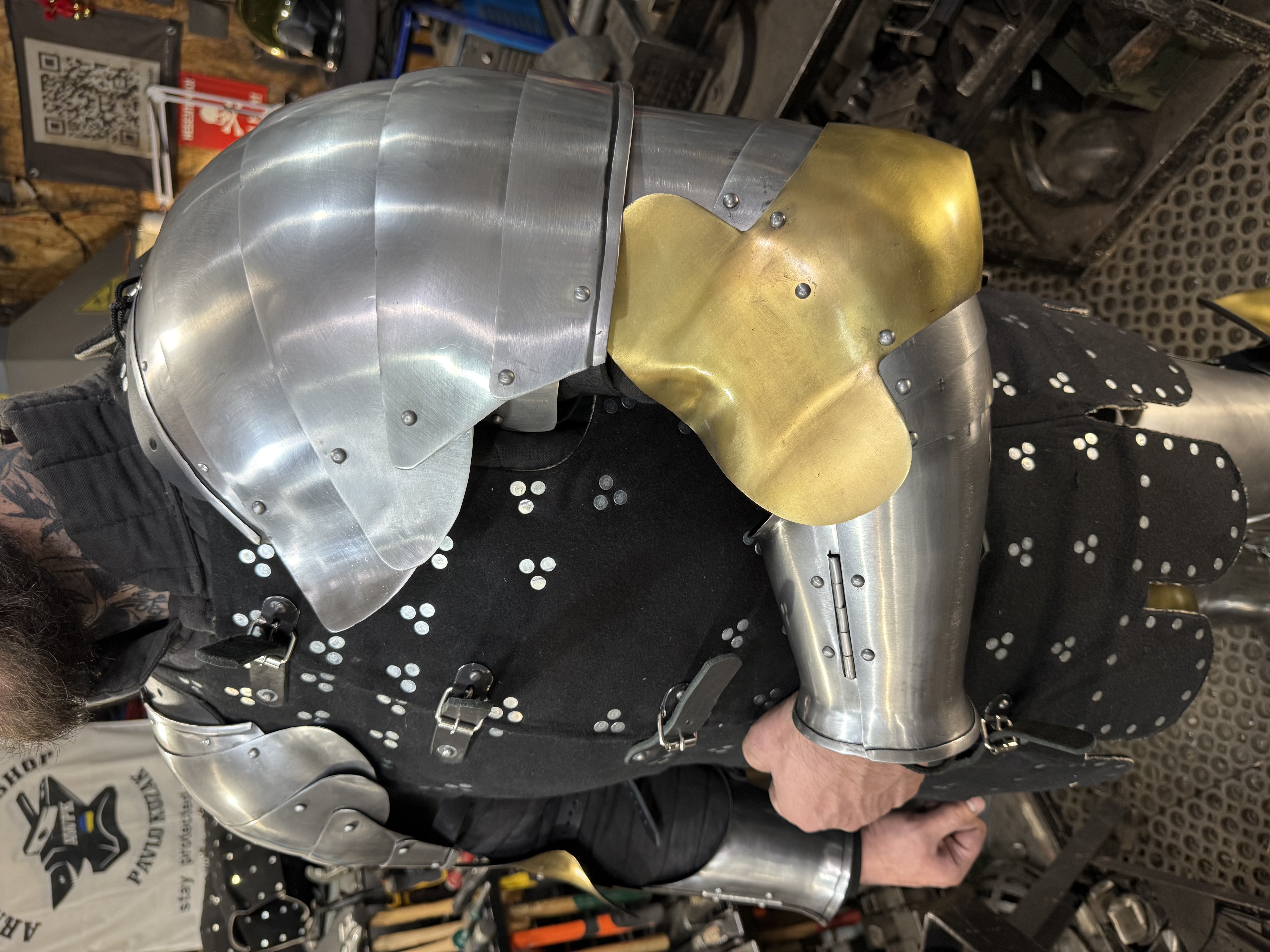 Full armor set “brass style”