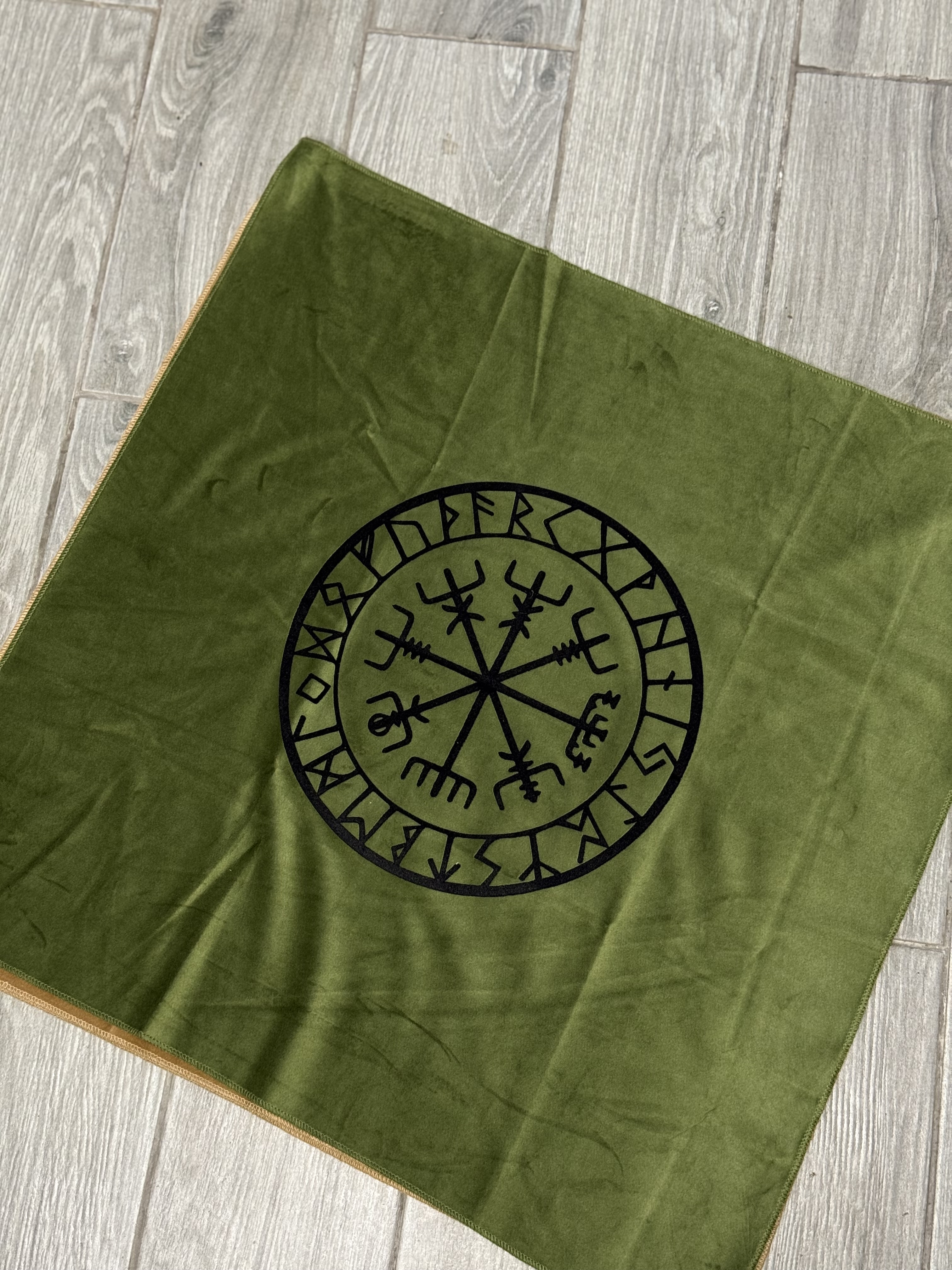 Скатертина 58х58 см