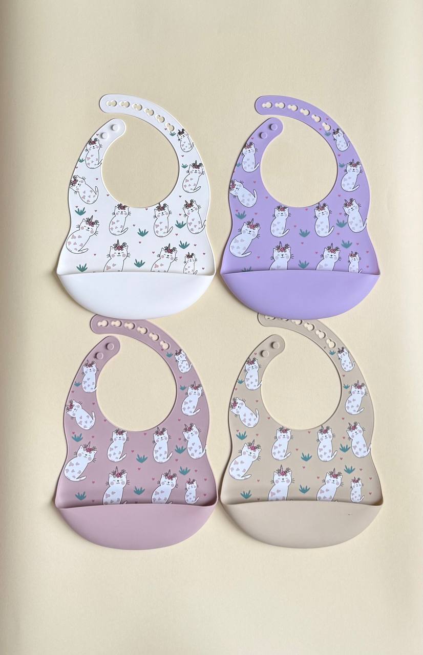 Дитячий силіконовий нагрудник "Киці"