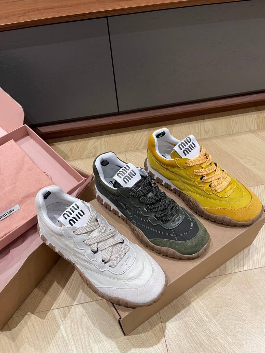 Miu Miu кросівки