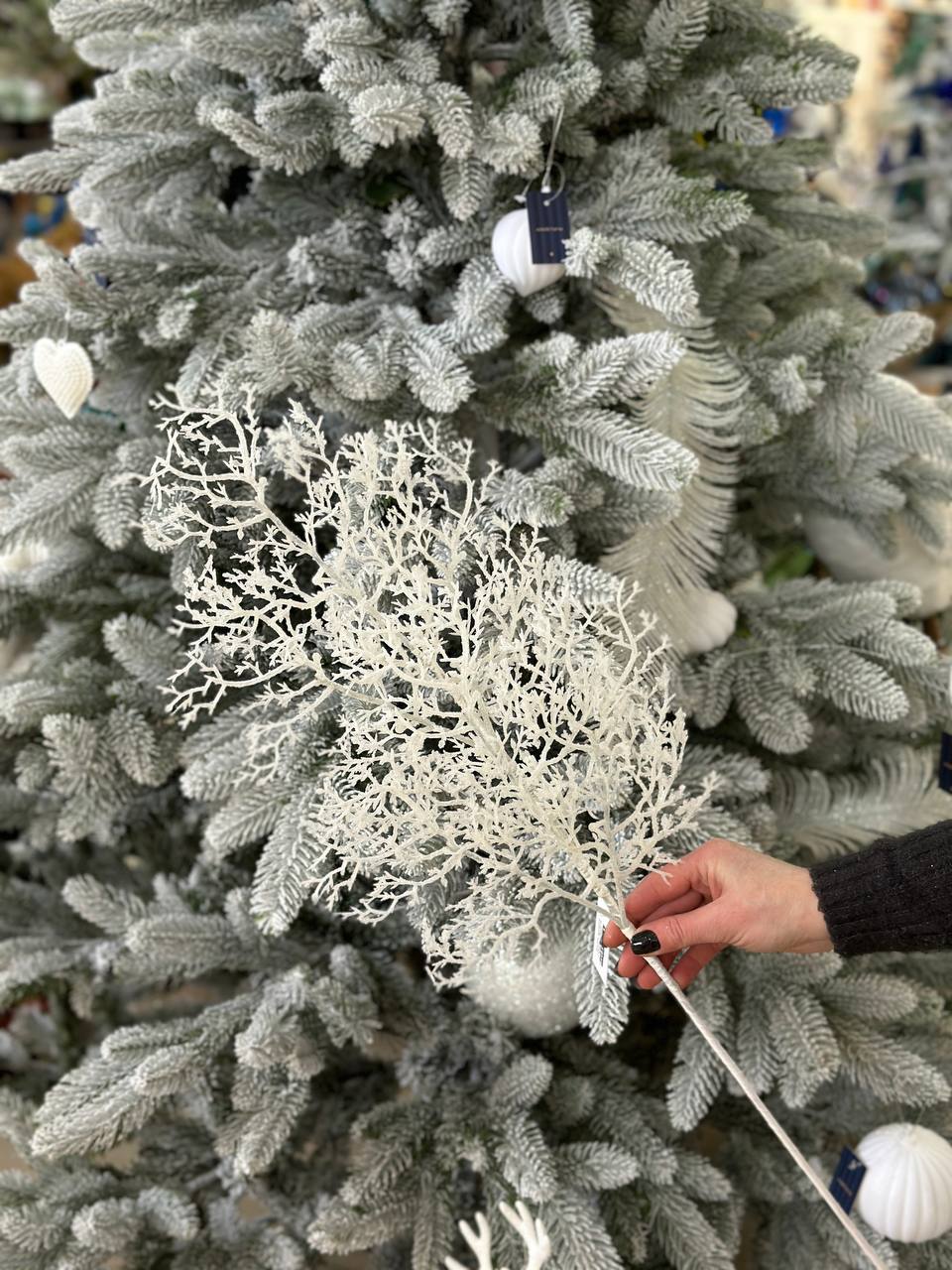 Декоративна гілка в глітері Корал, 74 см