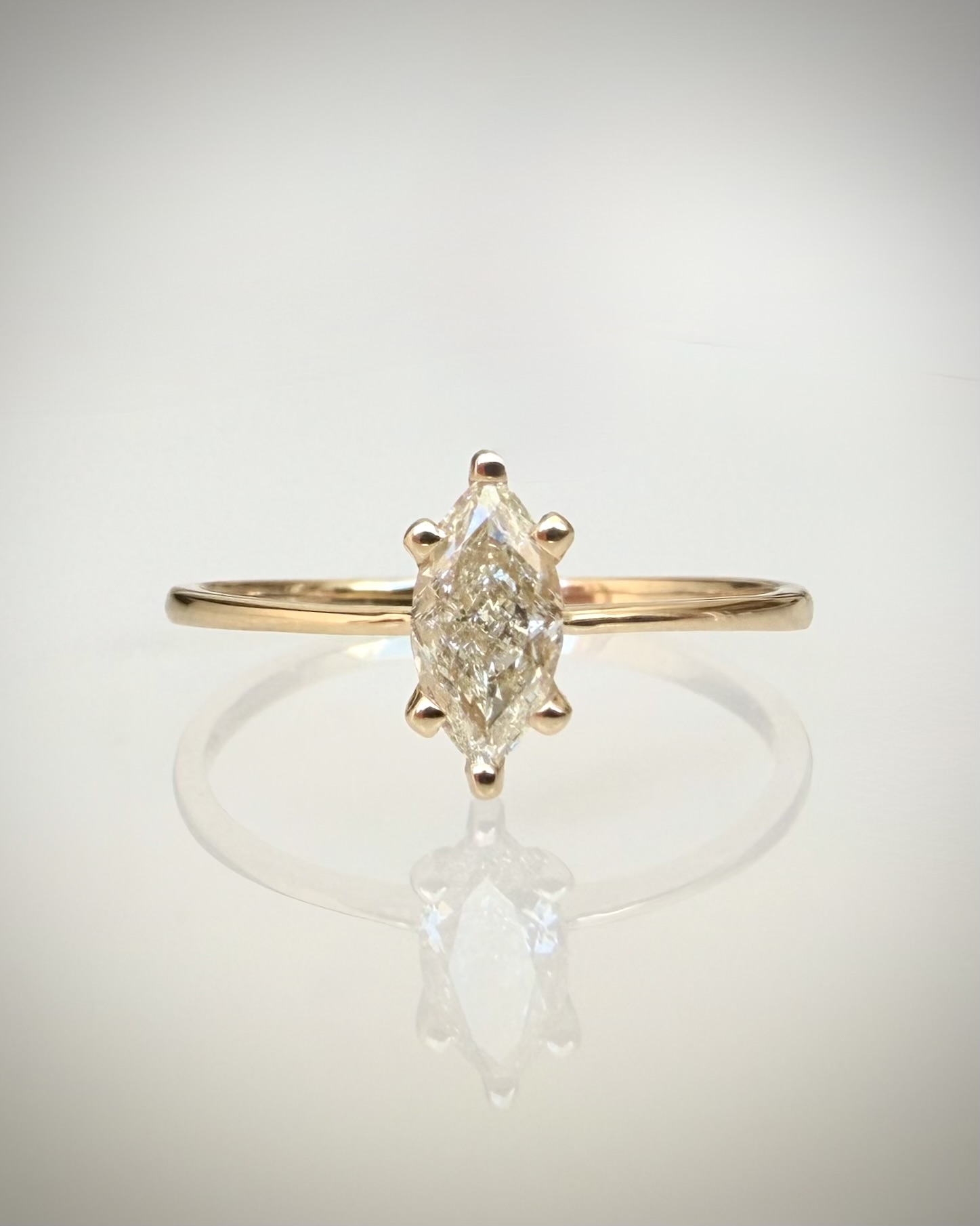 0,60 ct luonnontimanttisormus 14k keltakulta