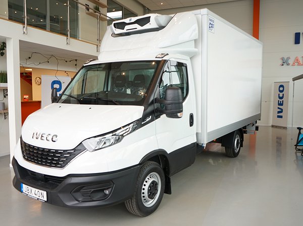 SÅLD - Iveco Daily Kylbil (Dag/Natt), automat för omgående leverans