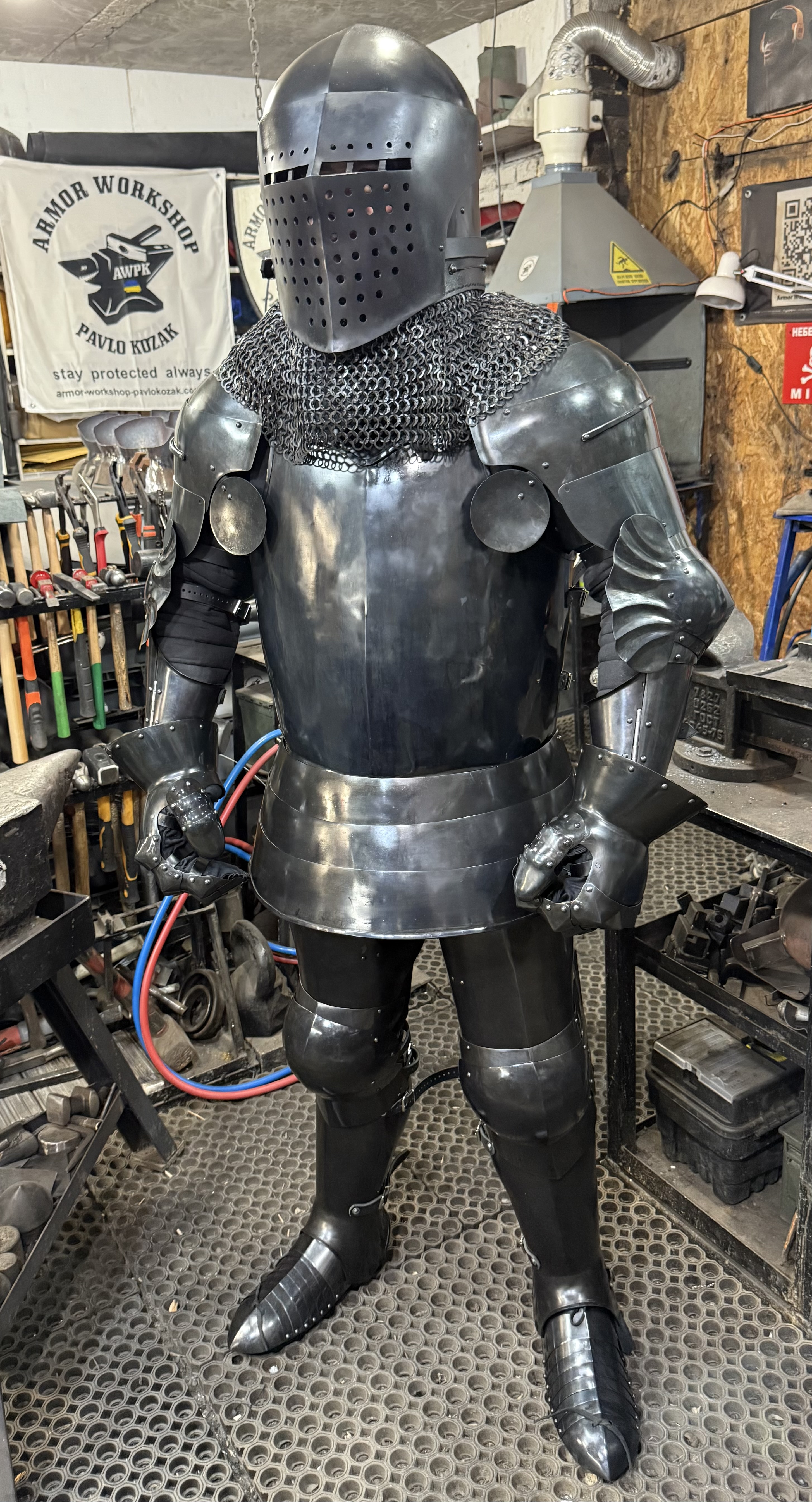 Full set of armor "super black"