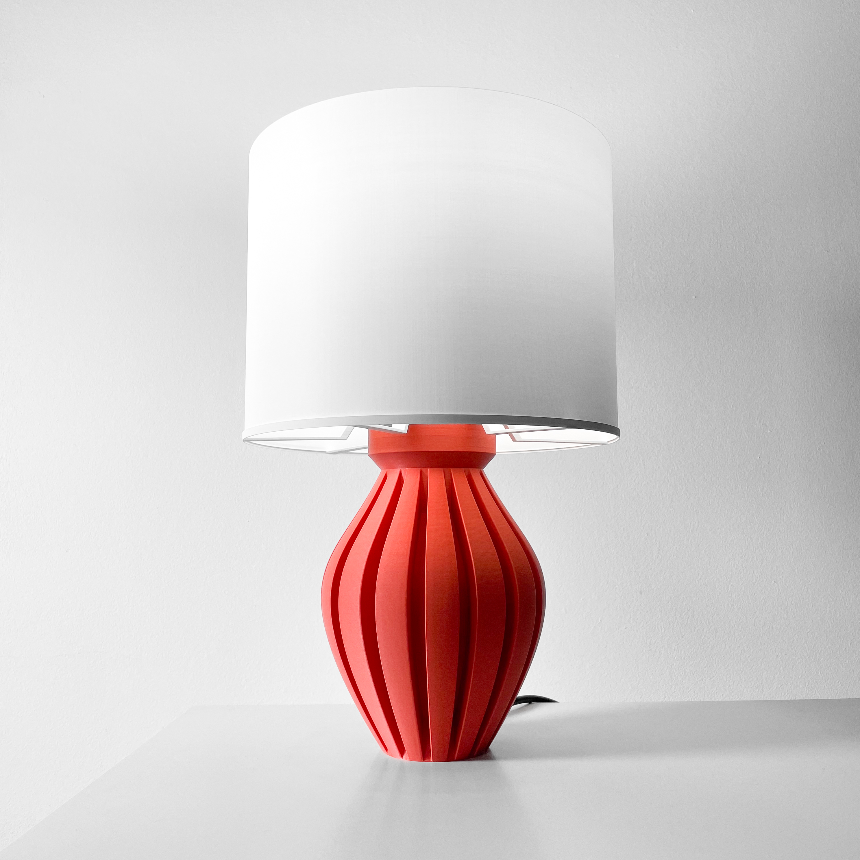 Okomi Lamp – Modern 3D Printed Table Lamp