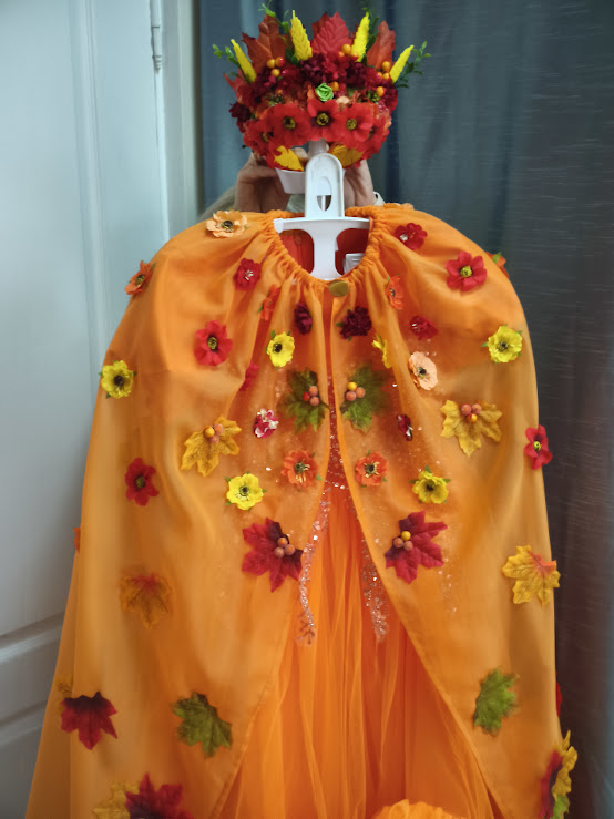 Костюм осені 09