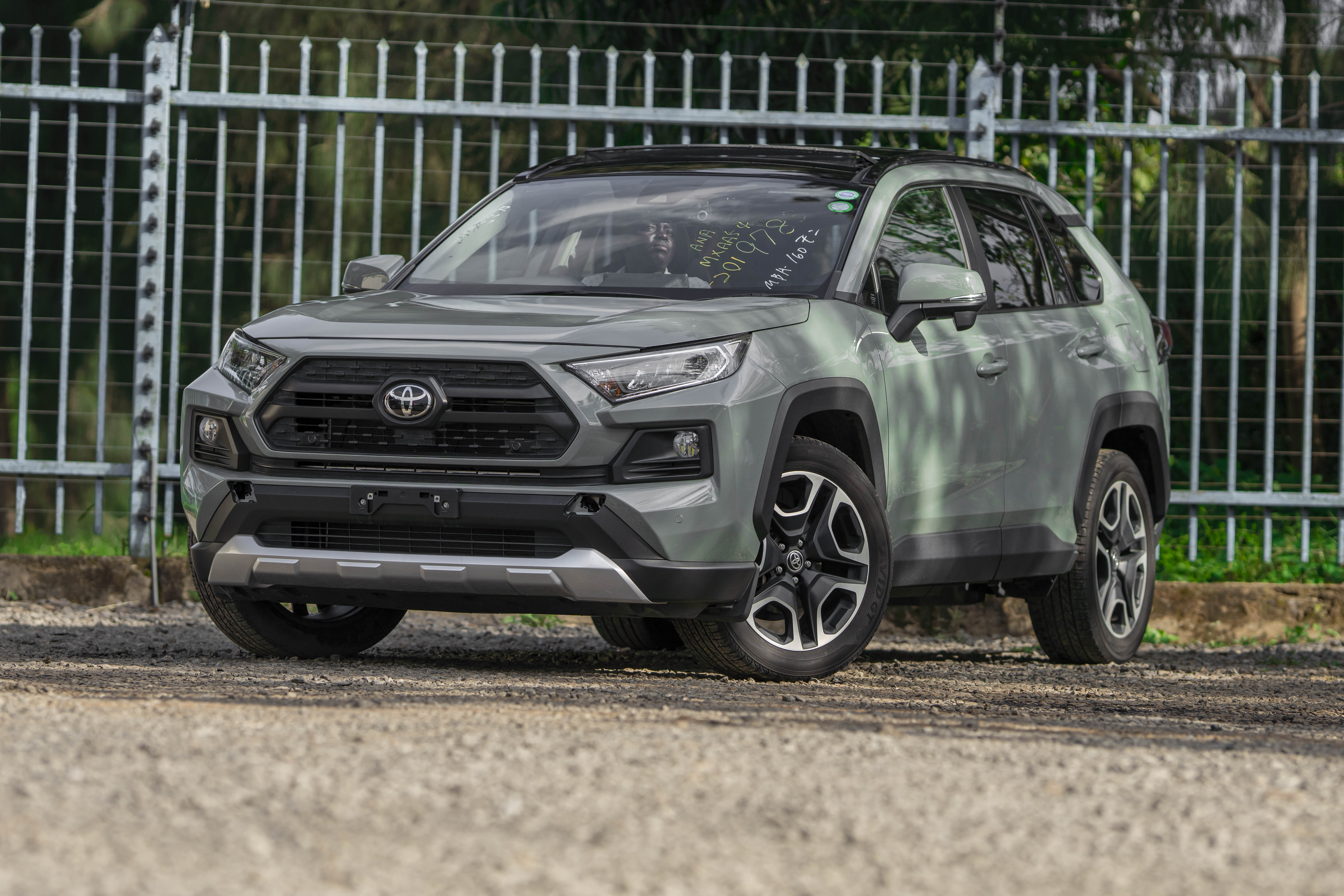 TOYOTA RAV 4
