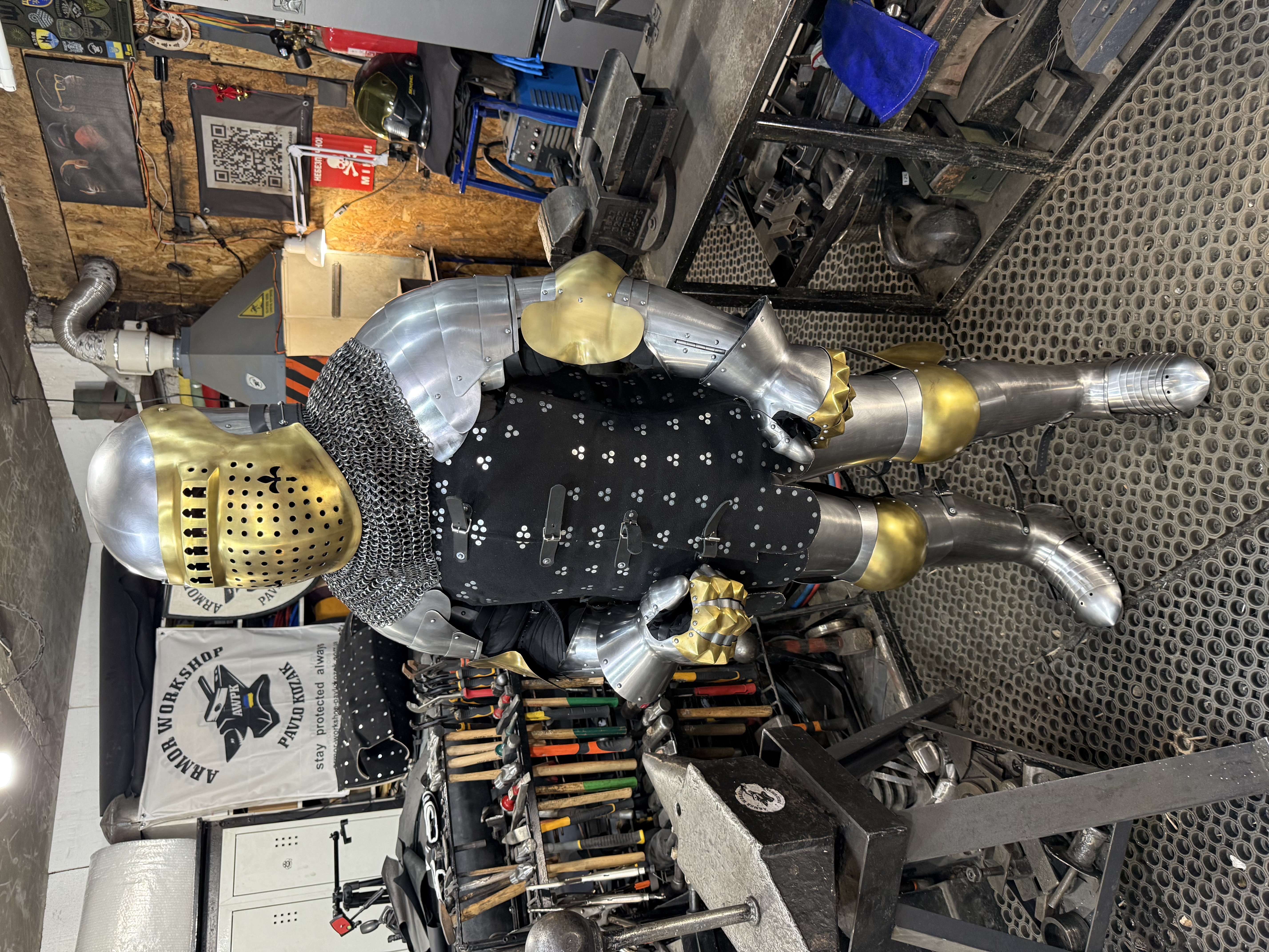 Full armor set “brass style”
