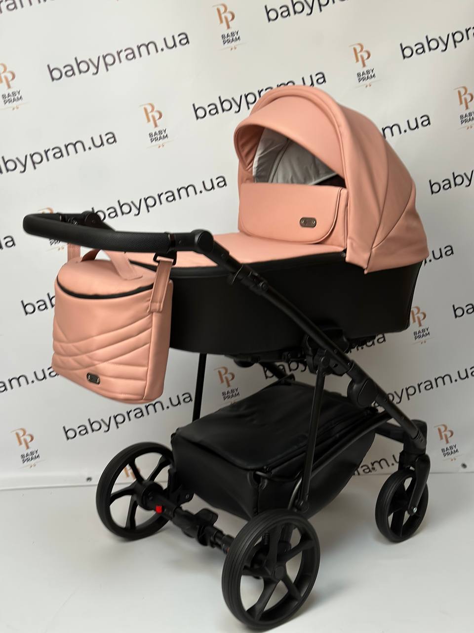 Коляска 2в1 Baby Pram Bailey Premium 2024 Black and Pudra