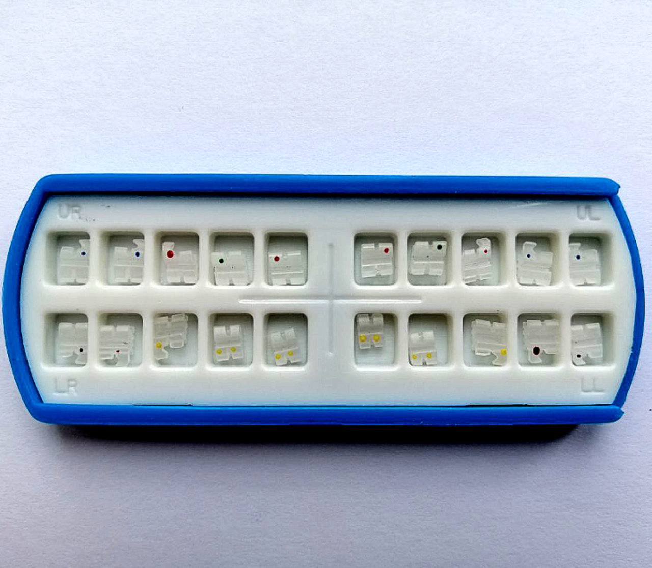 Брекети керамічні France-Clear Roth 022