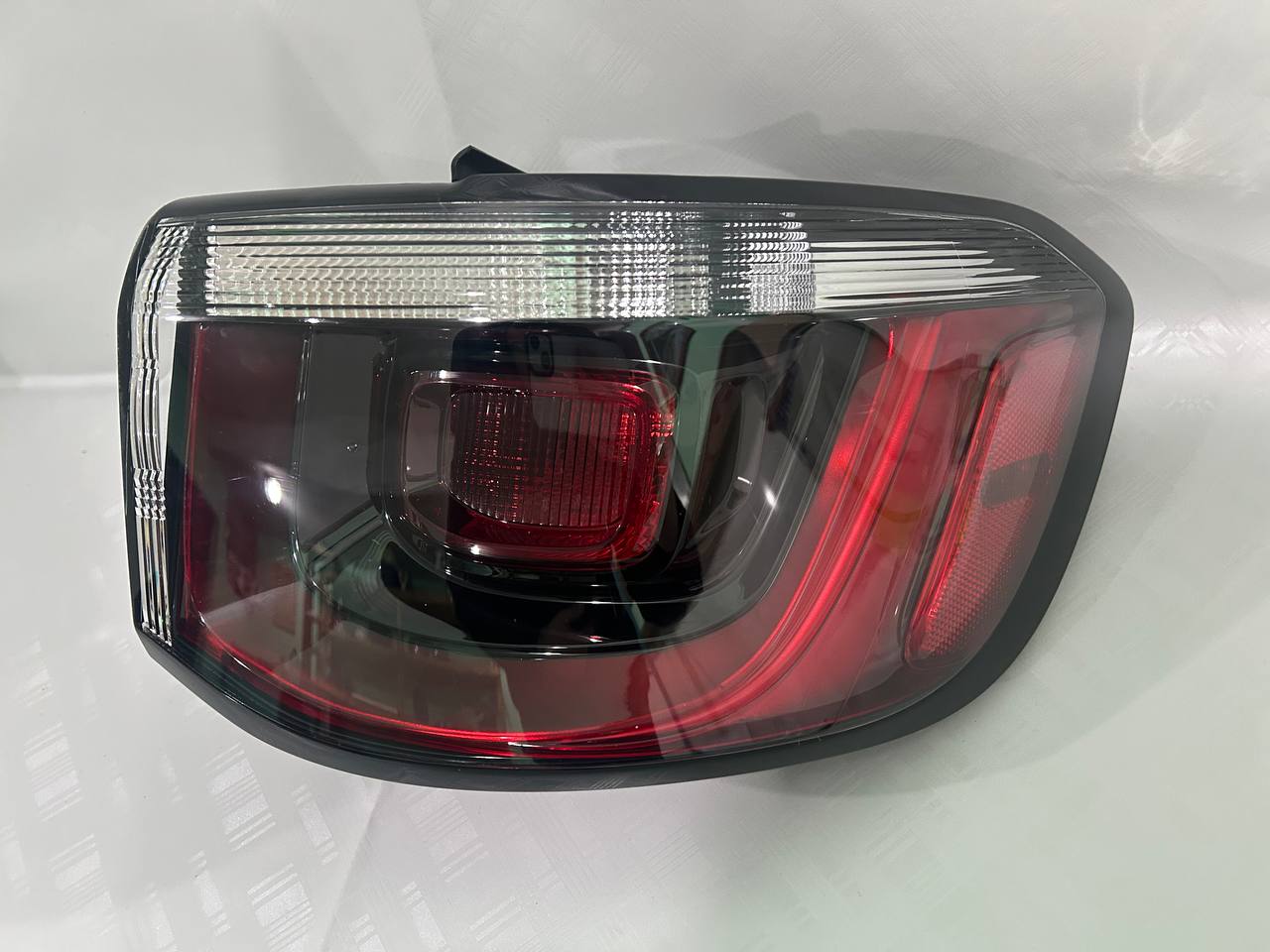 Jeep Compass 2 Права сторона Б/у оригінал (пасажирська сторона в крило)  2017 - 2024 роки