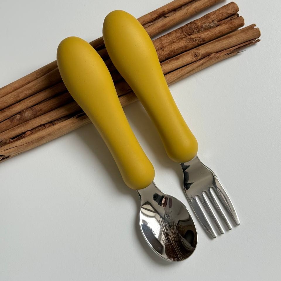 Прибори металеві 