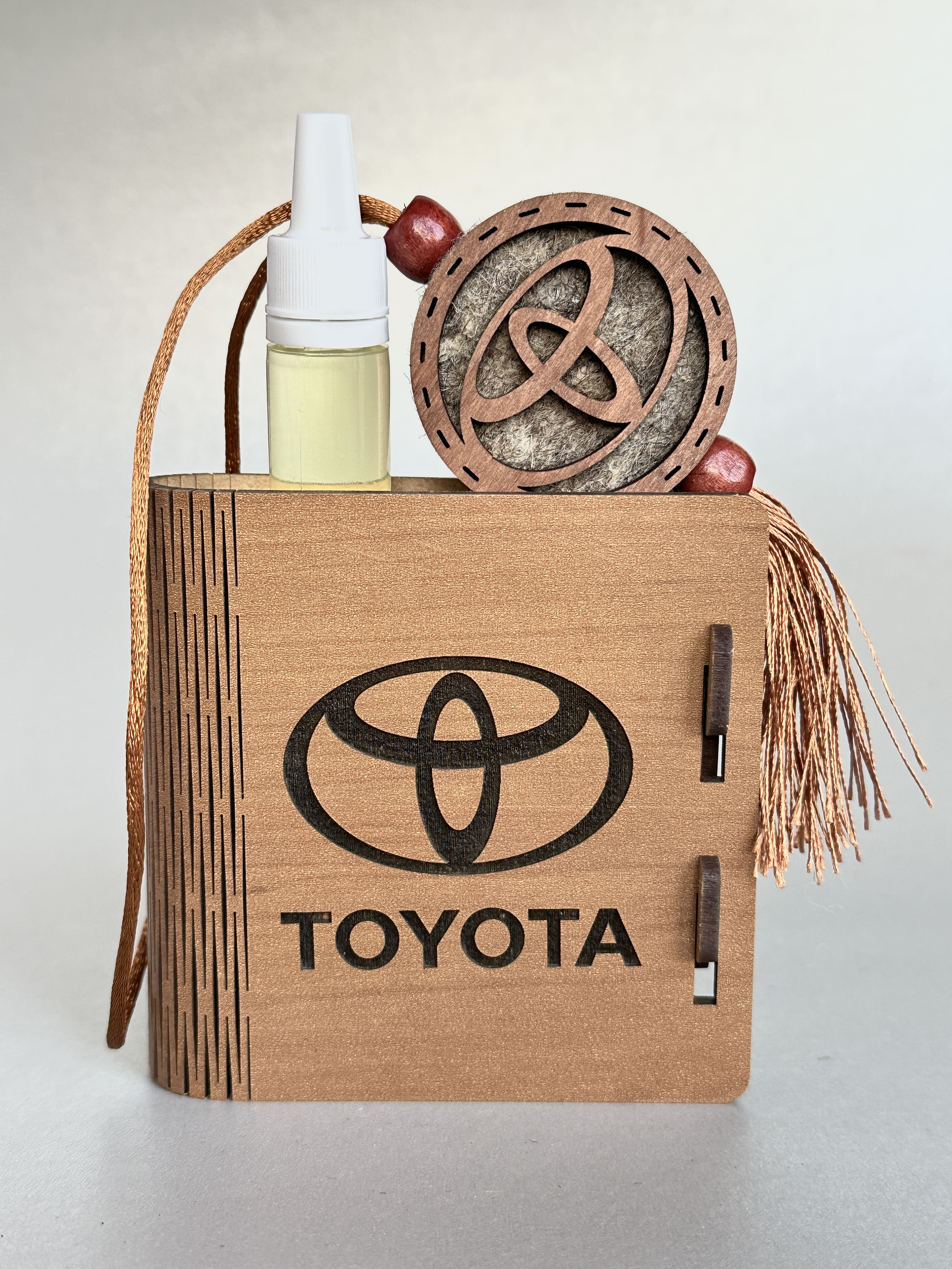 Ароматизатор Toyota