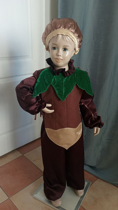 костюм горішок