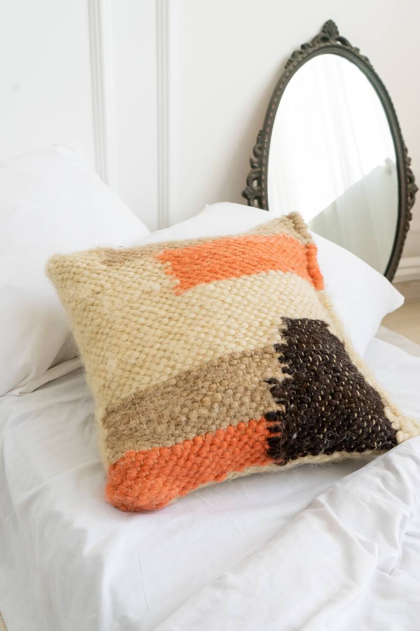 Подушка Арт