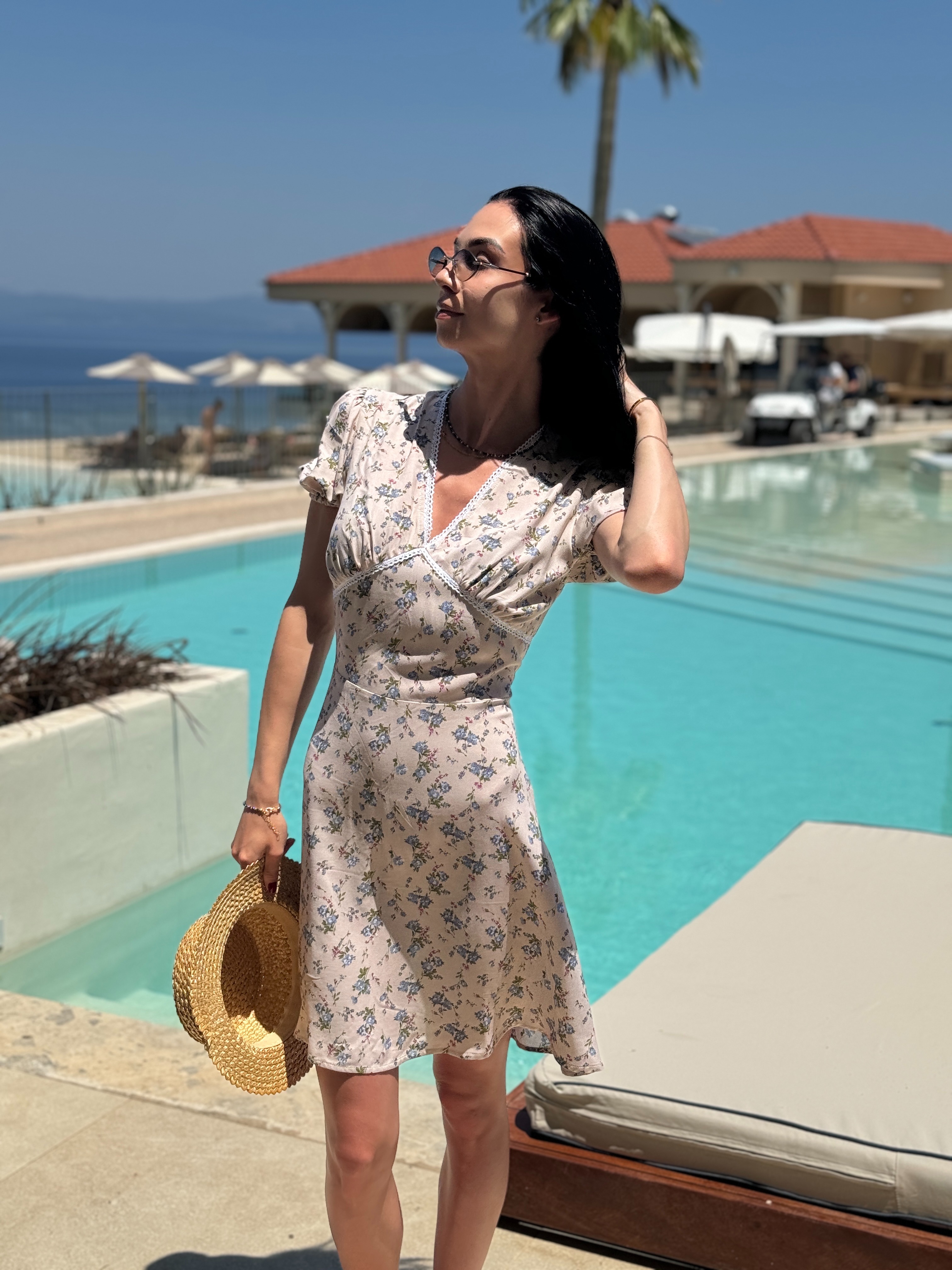 Сукня Lily зі штапелю з мереживом бежева
