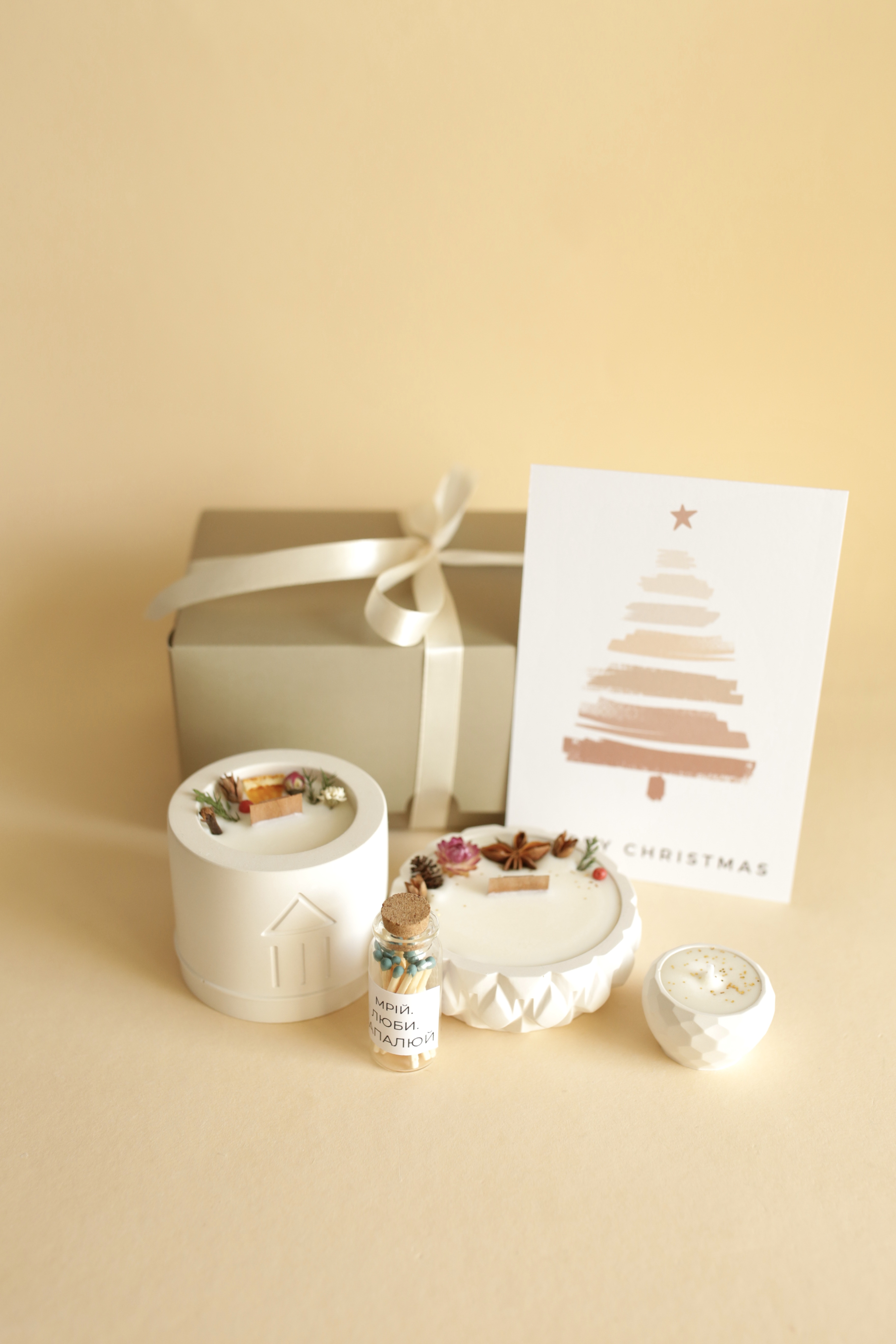 бокс № 5.1-(різдвяний+обійми в повітрі+сірники "мрій люби запалюй )