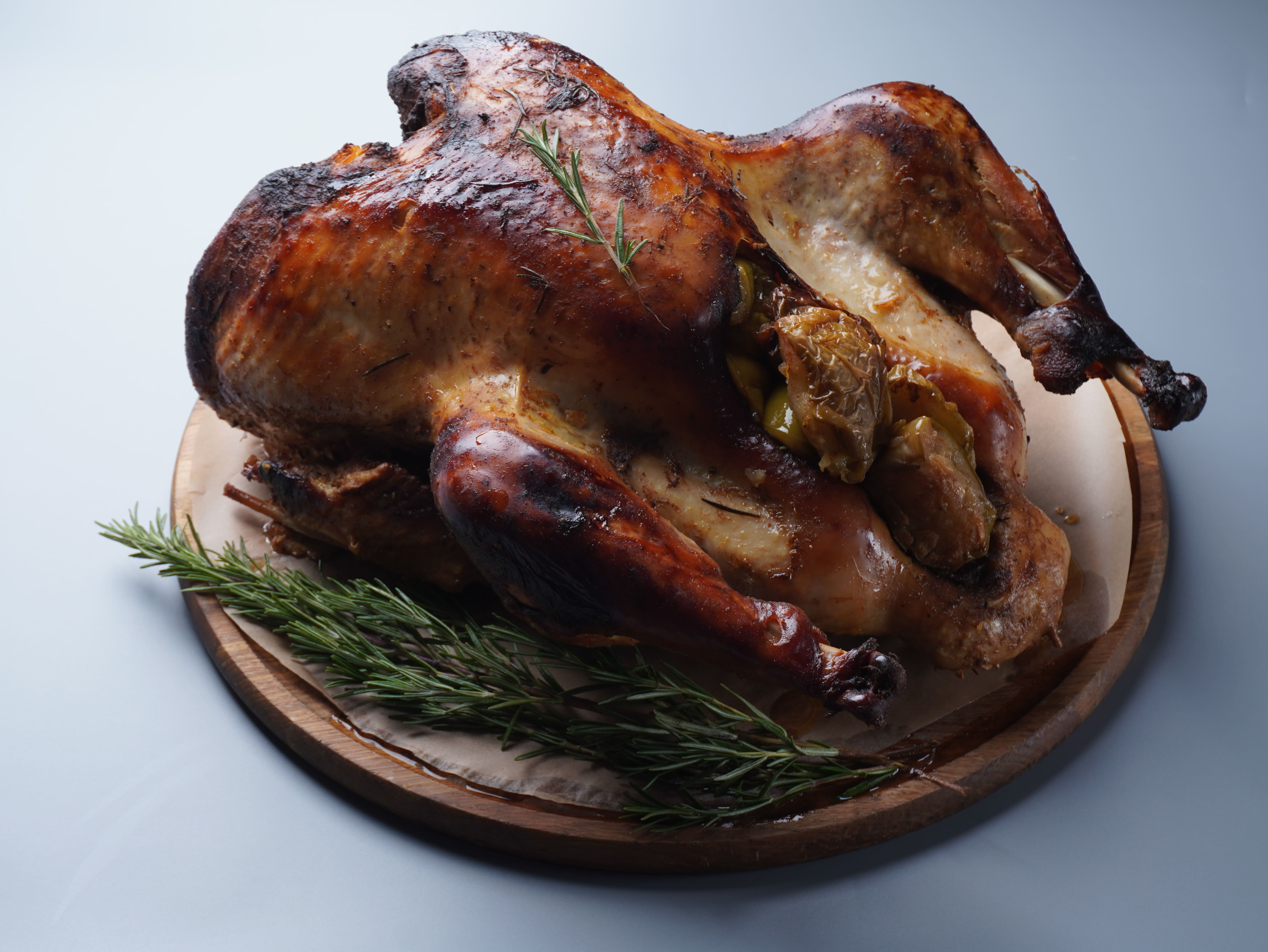 Запечена індичка з яблуком (100 грам)