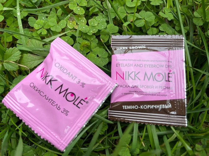 Темно-коричнева фарба для брів NIKK MOLE саше + кремовий окислювач 3% у саше 