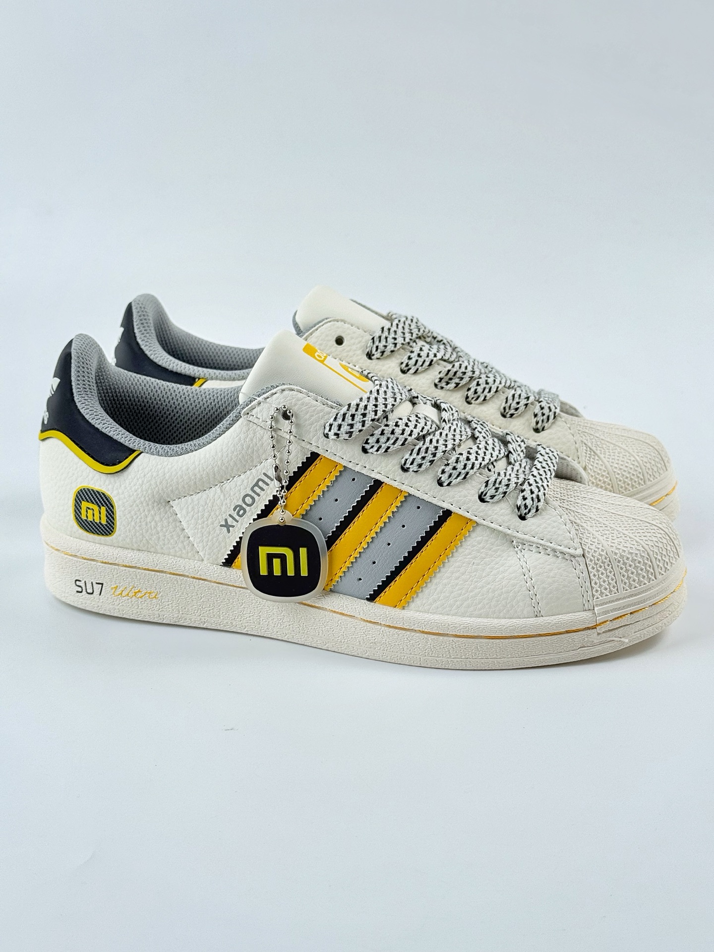 Adidas Originals Superstar x SU7 Ultra 82  JY8916