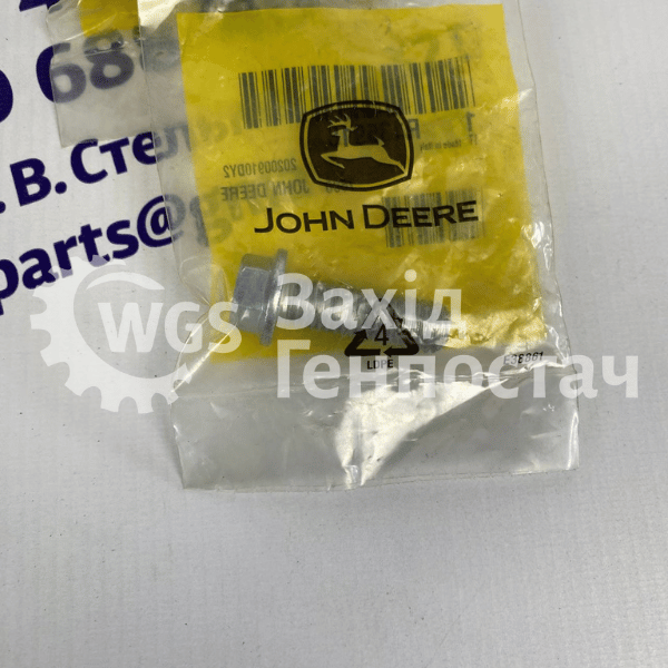 Болт R135918 [John Deere]