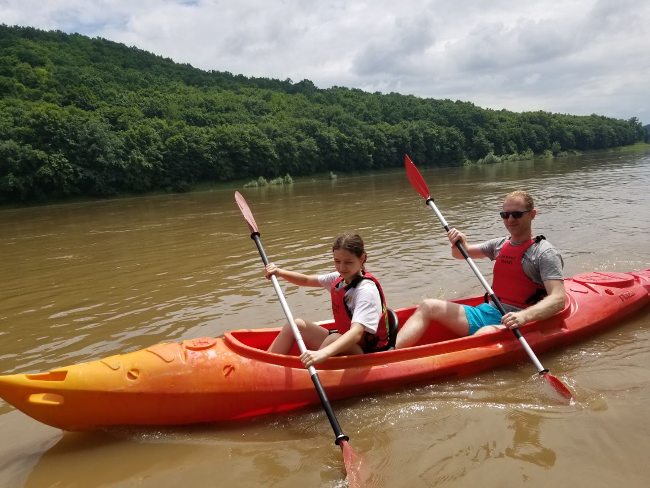 ПОДАРУНКОВИЙ СЕРТИФІКАТ НА ДВОДЕННУ МАНДРІВКУ 