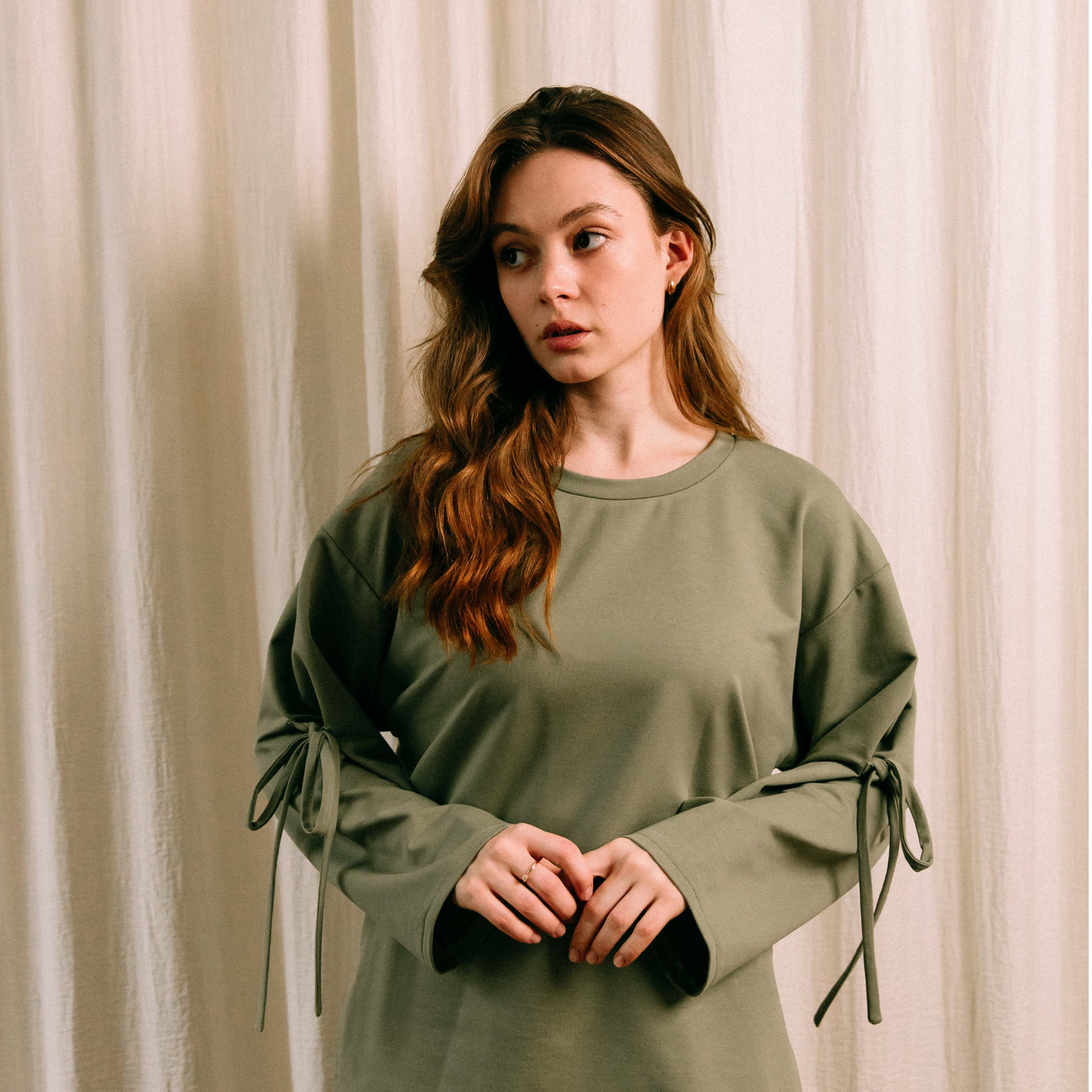 Світшот із зав'язками зелений