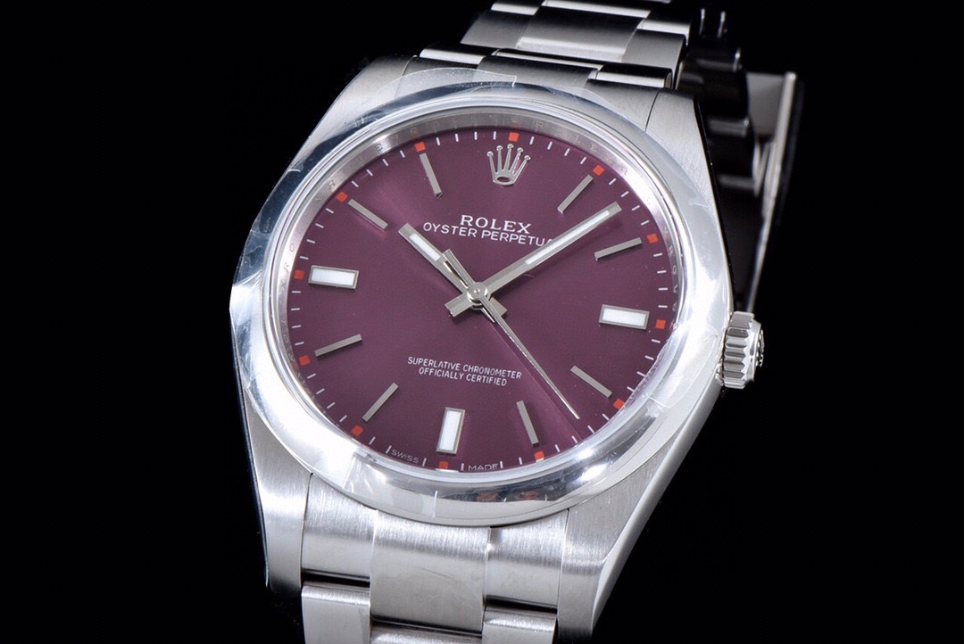  Rolex  Oyster Perpetual 114300- 02