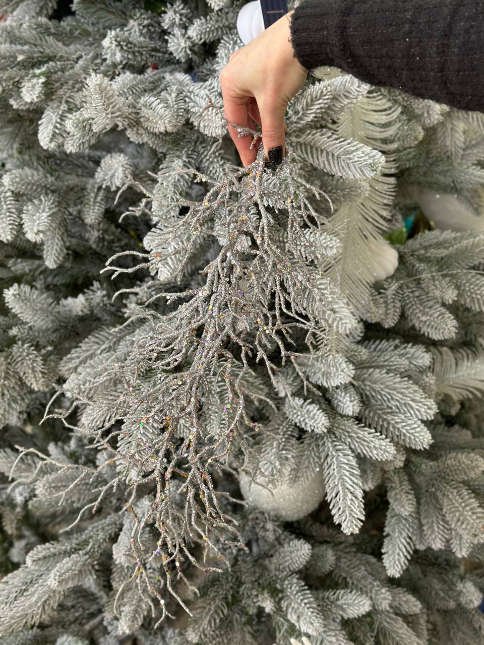 Декоративна гілка Корал, 72 см