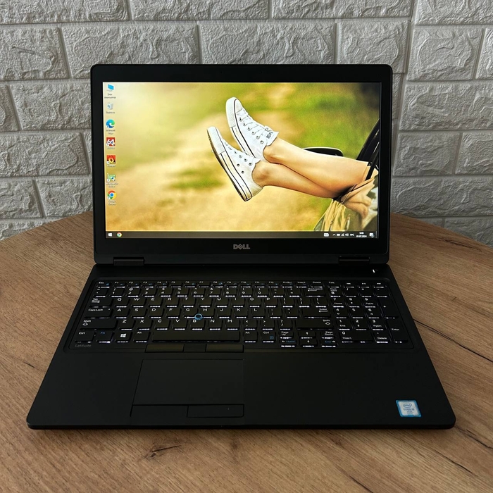 Dell Latitude 5580 (i5 6440HQ NVidia 930MX 8GB RAM)