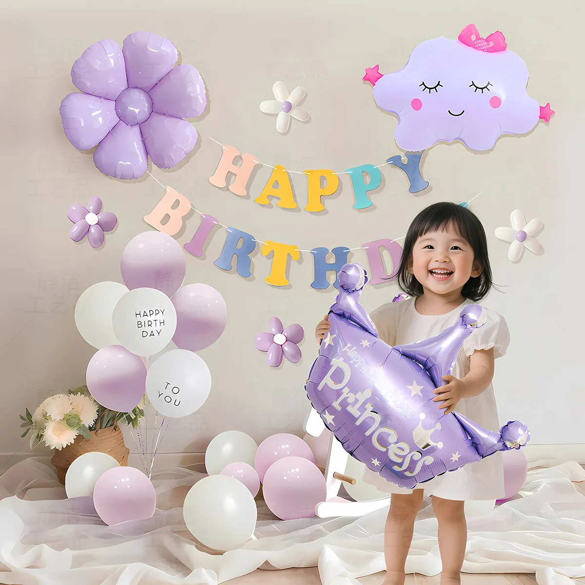 Набір повітряних кульок "Бузкова Принцеса" для ідеального дня народження, Фотозона з кульок