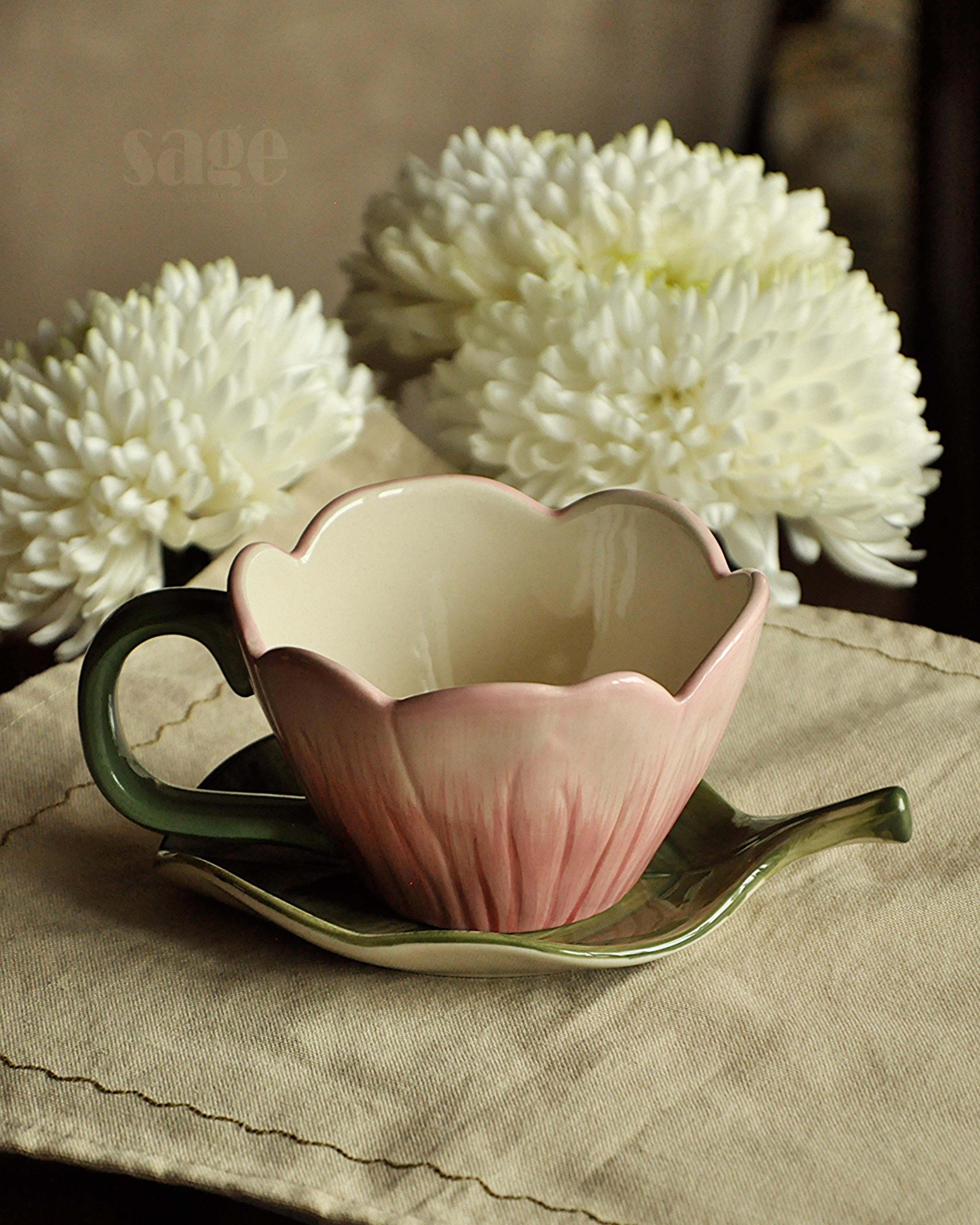 Чашка з блюдцем "Pink petal" 300 мл