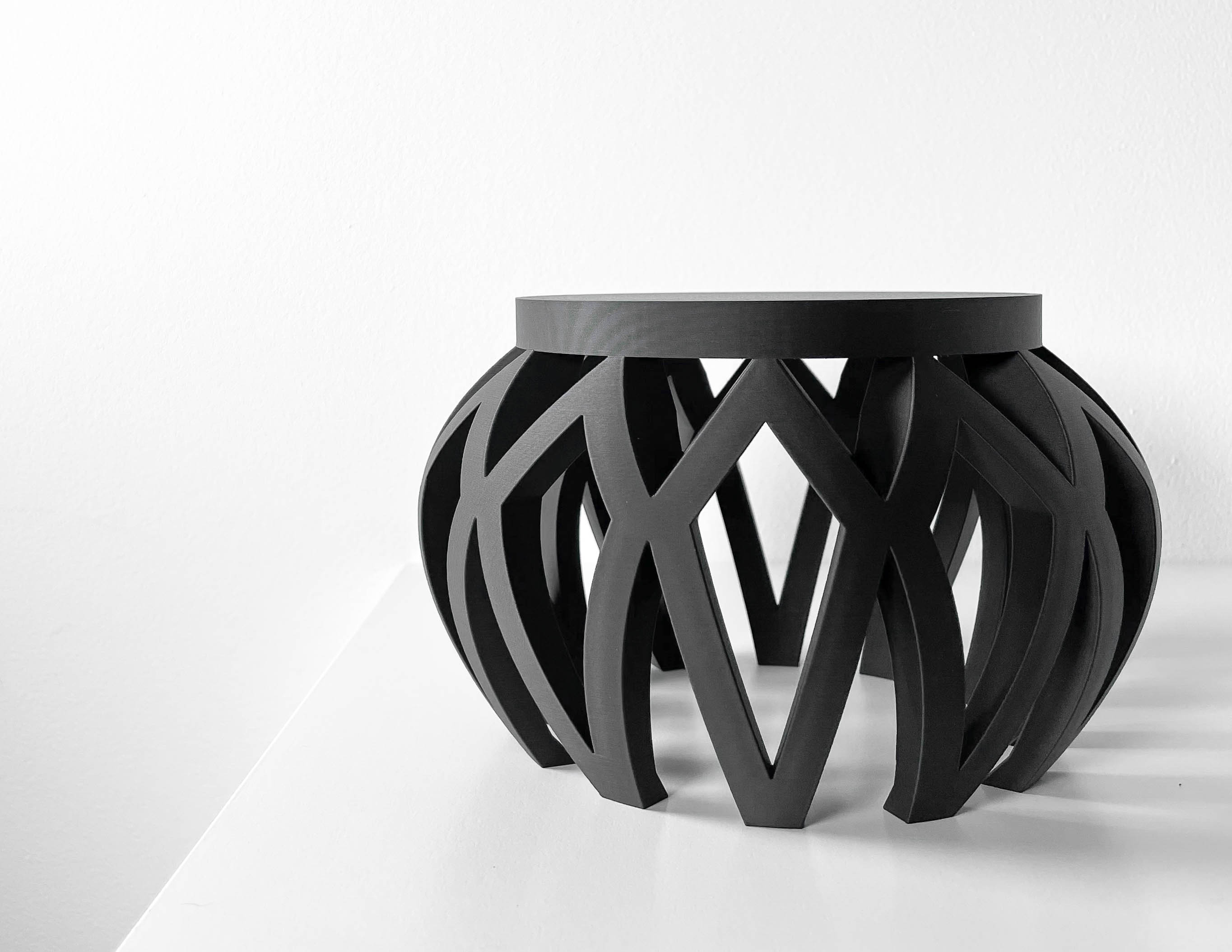 Orvus – Stylish 3D Printed Display Stand