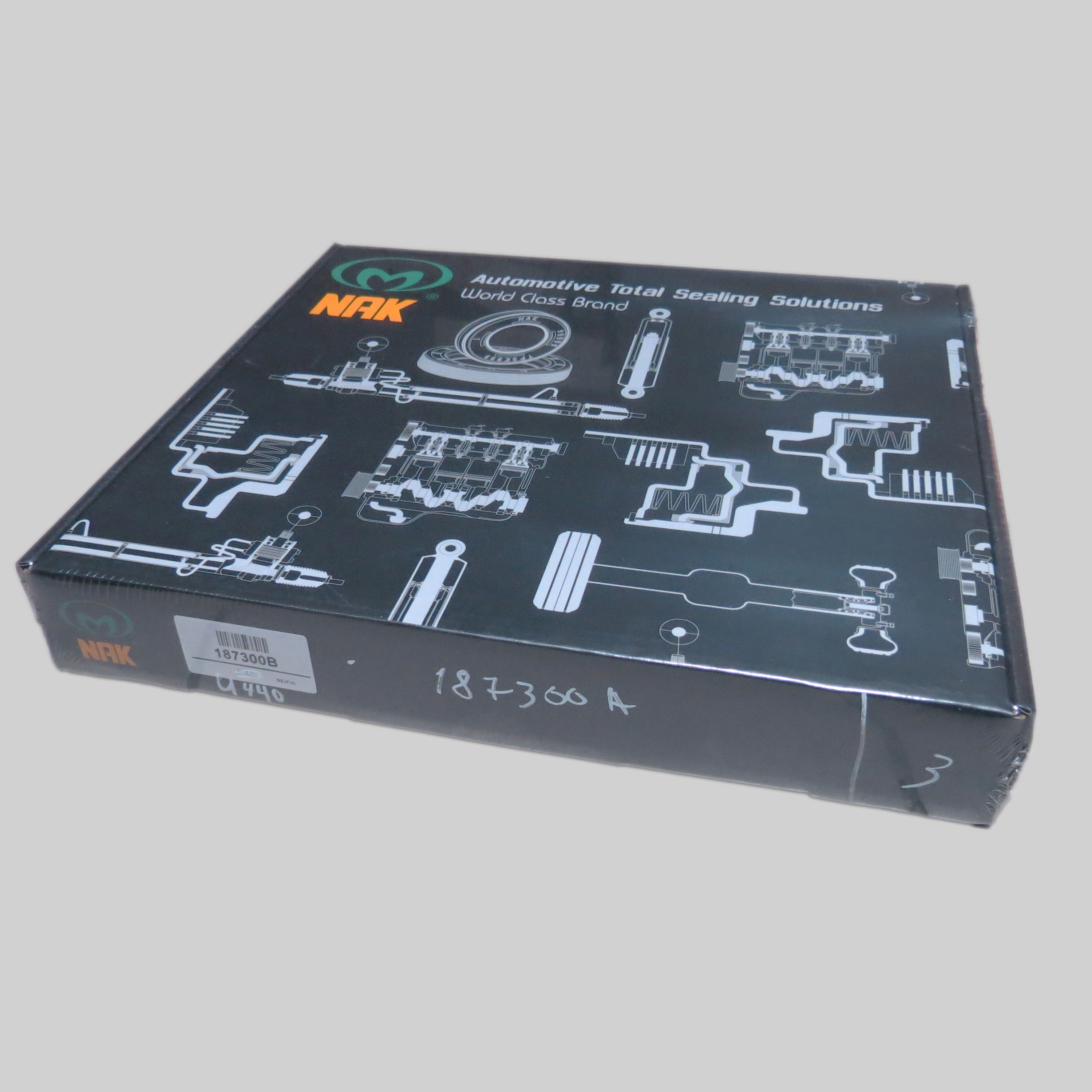 Комплект поршнів U440E U441E AW80-40LS AW81-40LE NAK