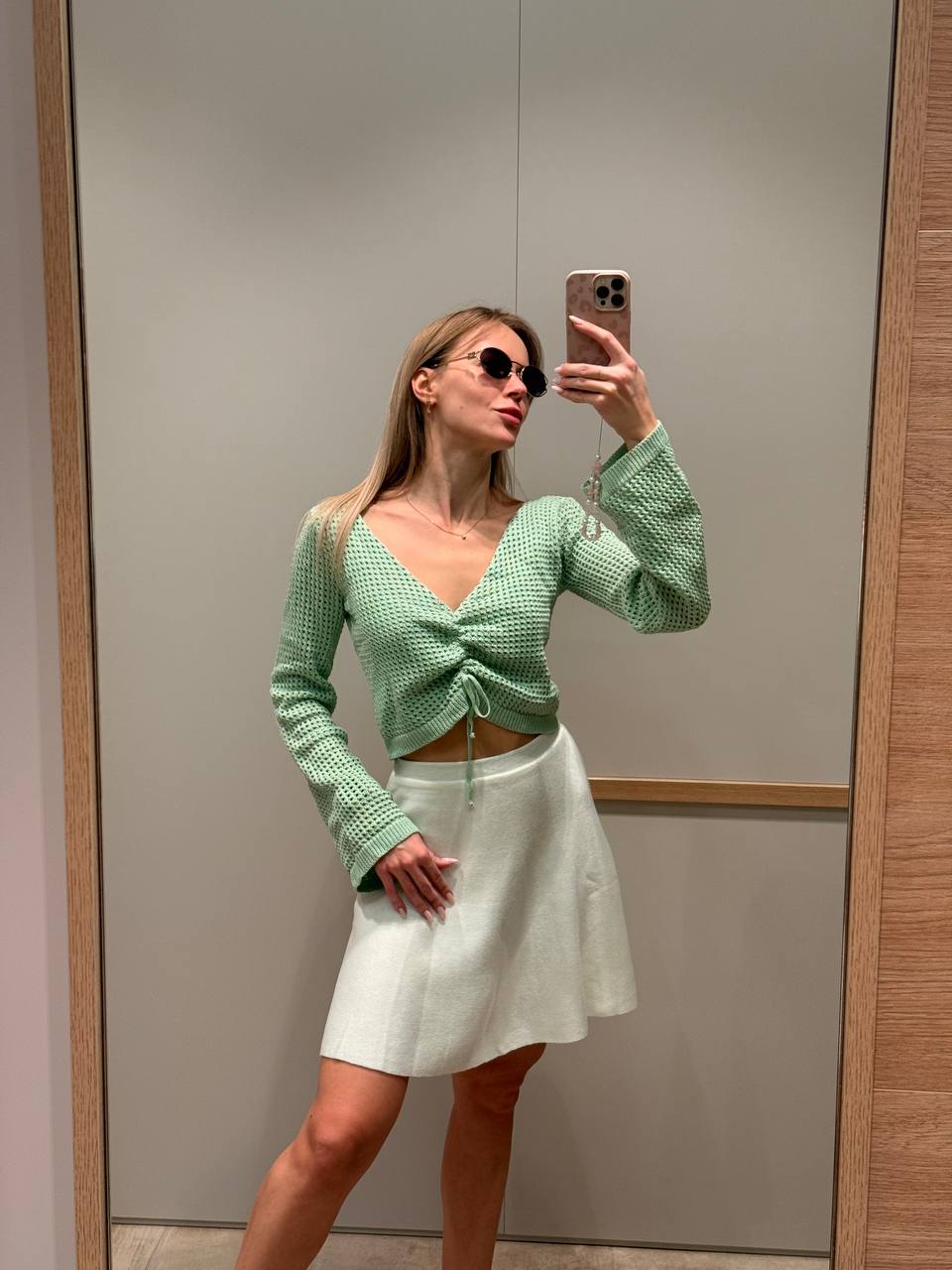 Літній мереживний укорочений топ з довгим рукавом 