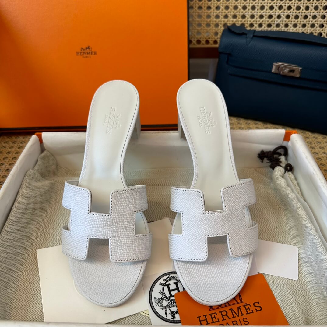 Hermes шльопанці