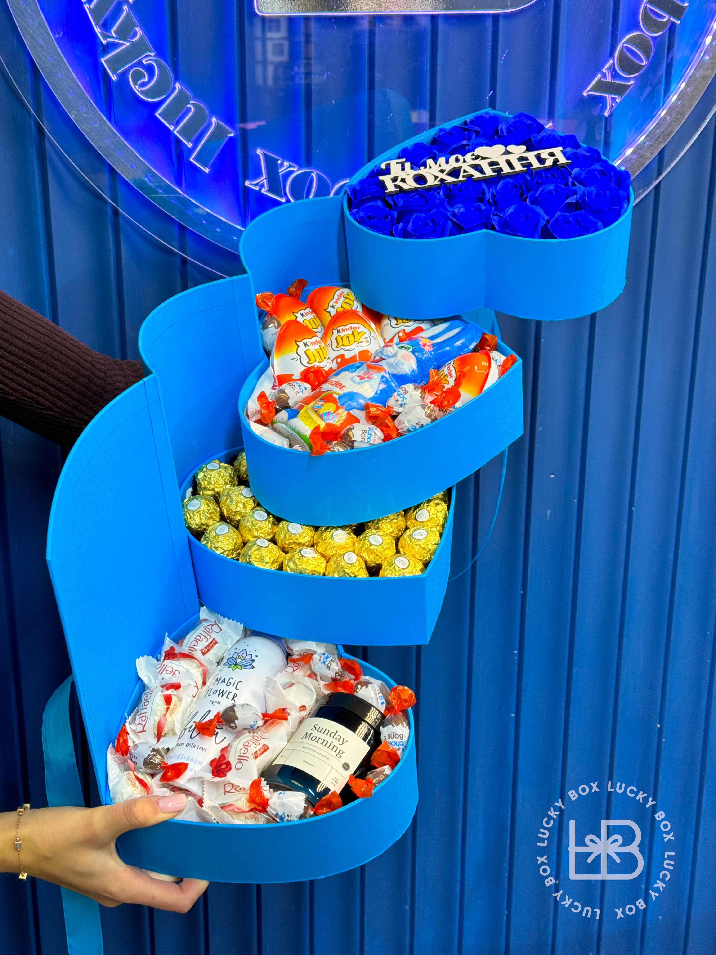 4х яруний бокс з пінкою для тіла та ароматичною свічкою