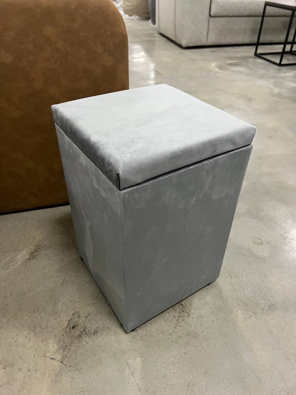 Пуф відкривний