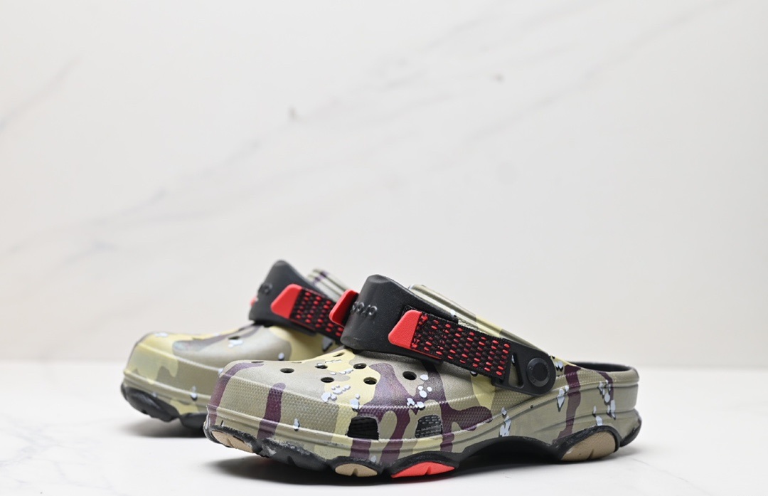 Crocs Classic Clog 04