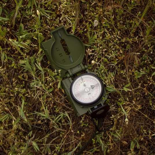 Оригінальний компас "Cammenga U.S. Military Phosphorescent Lensatic Compass Model 27" від американського бренду "Cammenga".
