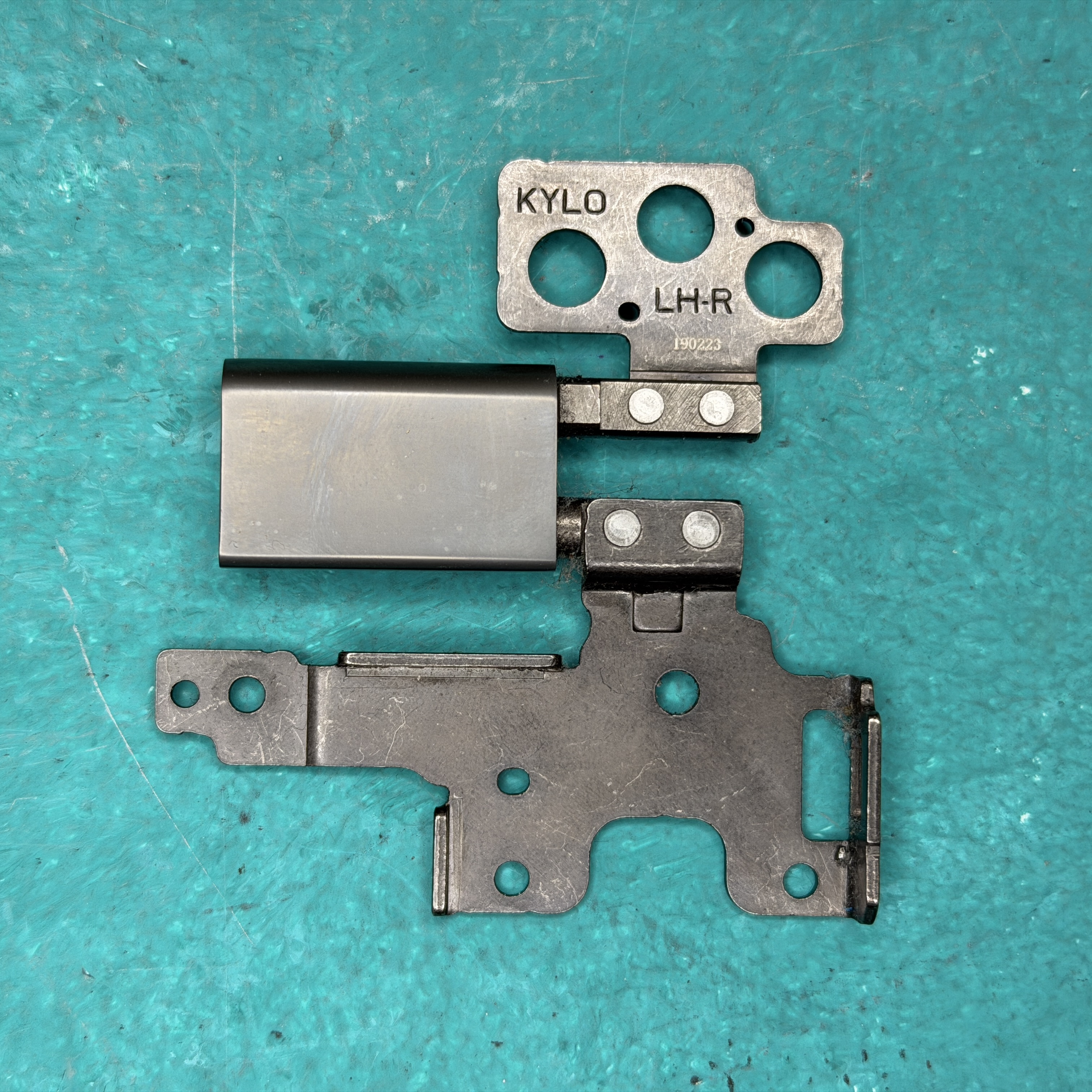 Петля дисплея права	Оригінал	Lenovo ThinkPad Yoga L390	LH-R